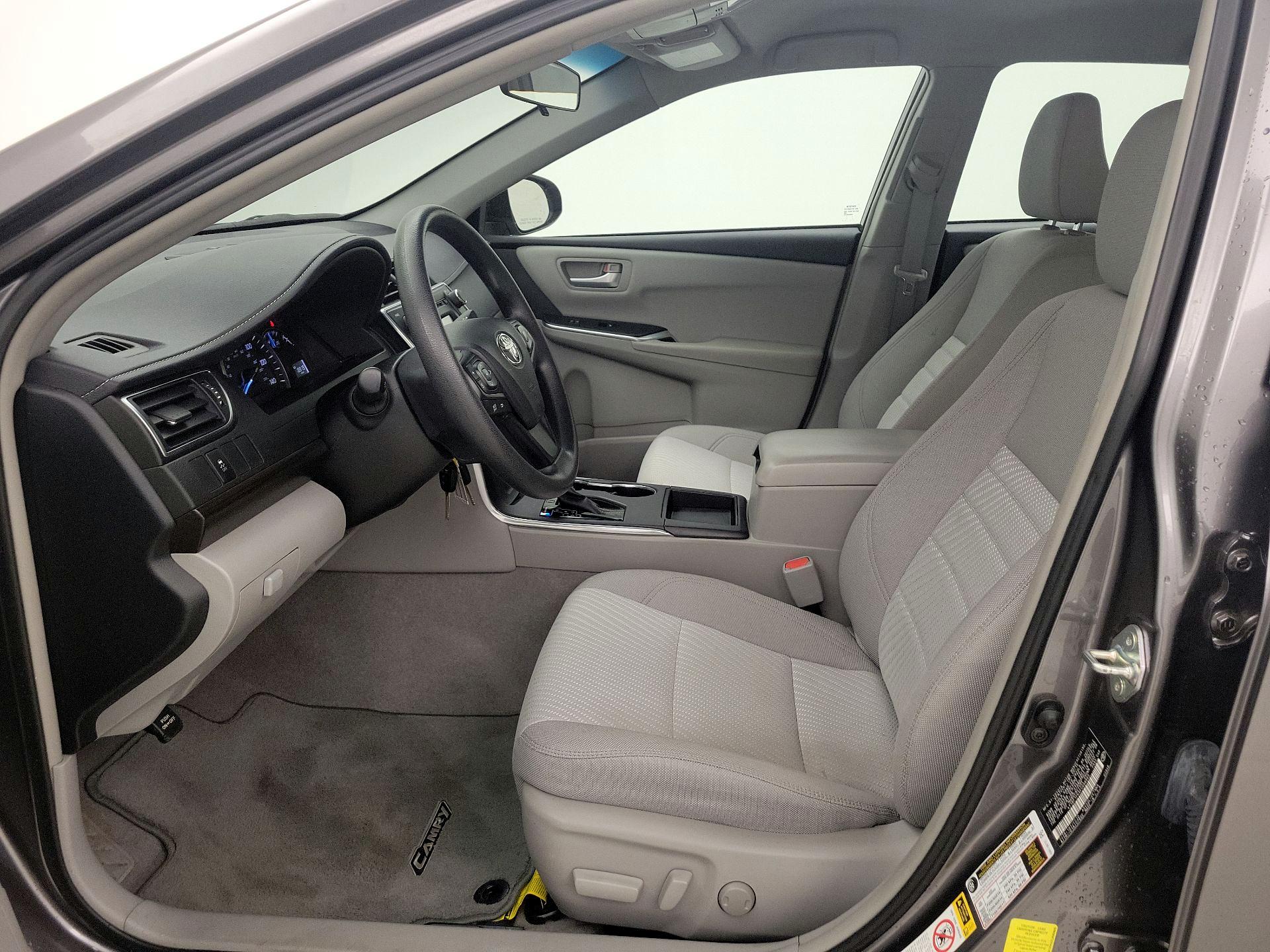 Thumbnail: 2015 Toyota Camry - 11