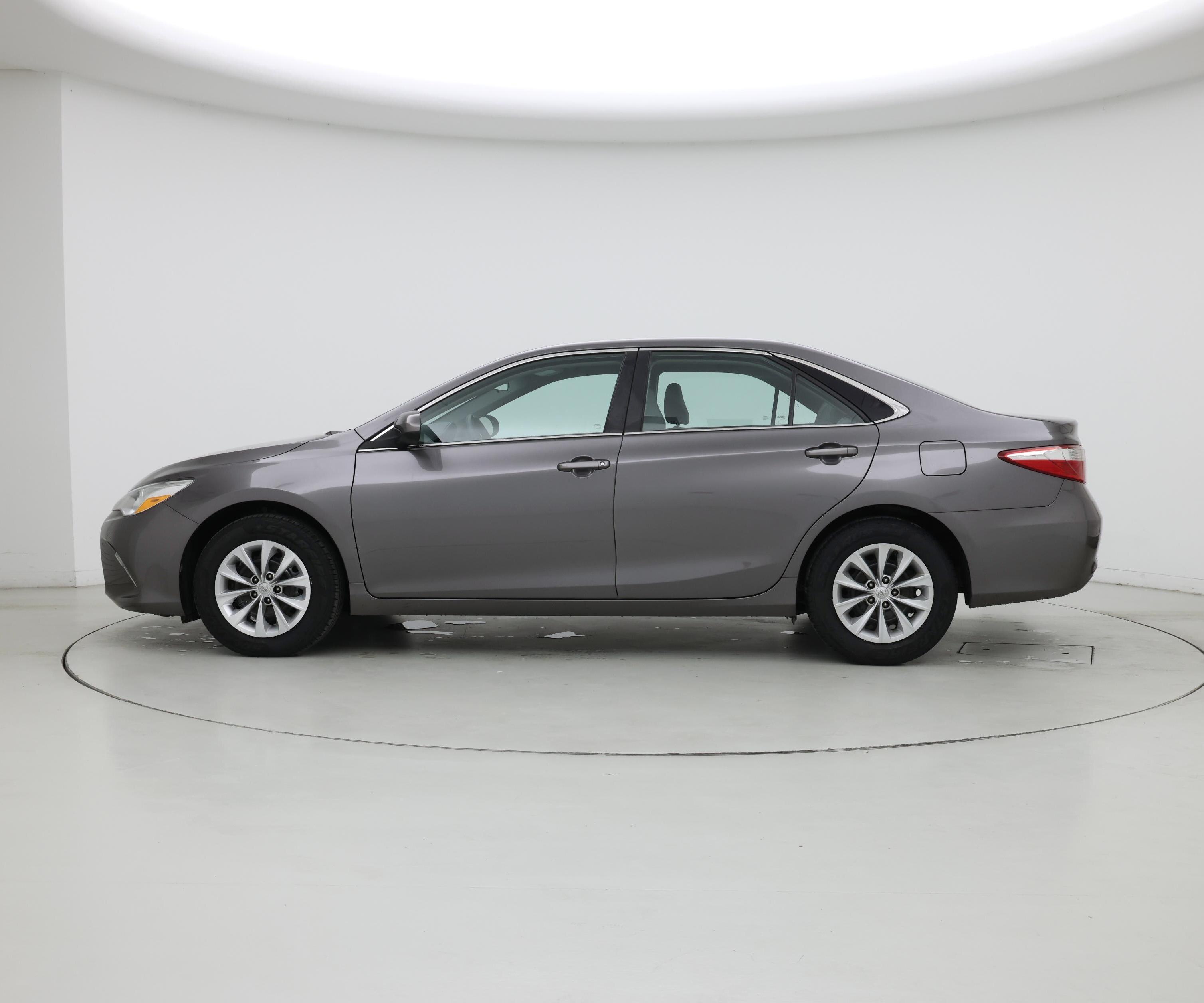 Thumbnail: 2015 Toyota Camry - 3
