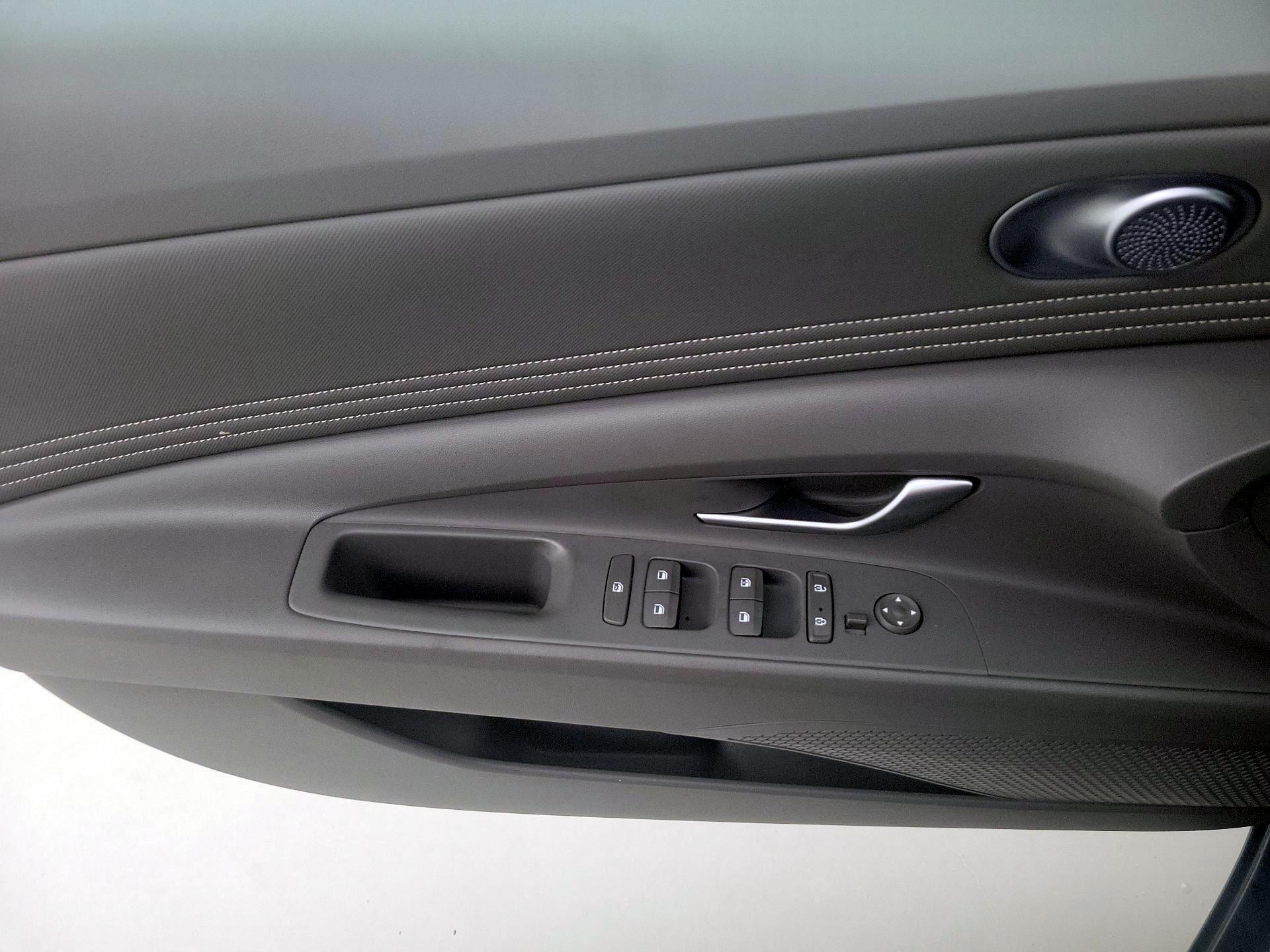 Thumbnail: 2023 Hyundai Elantra - 12