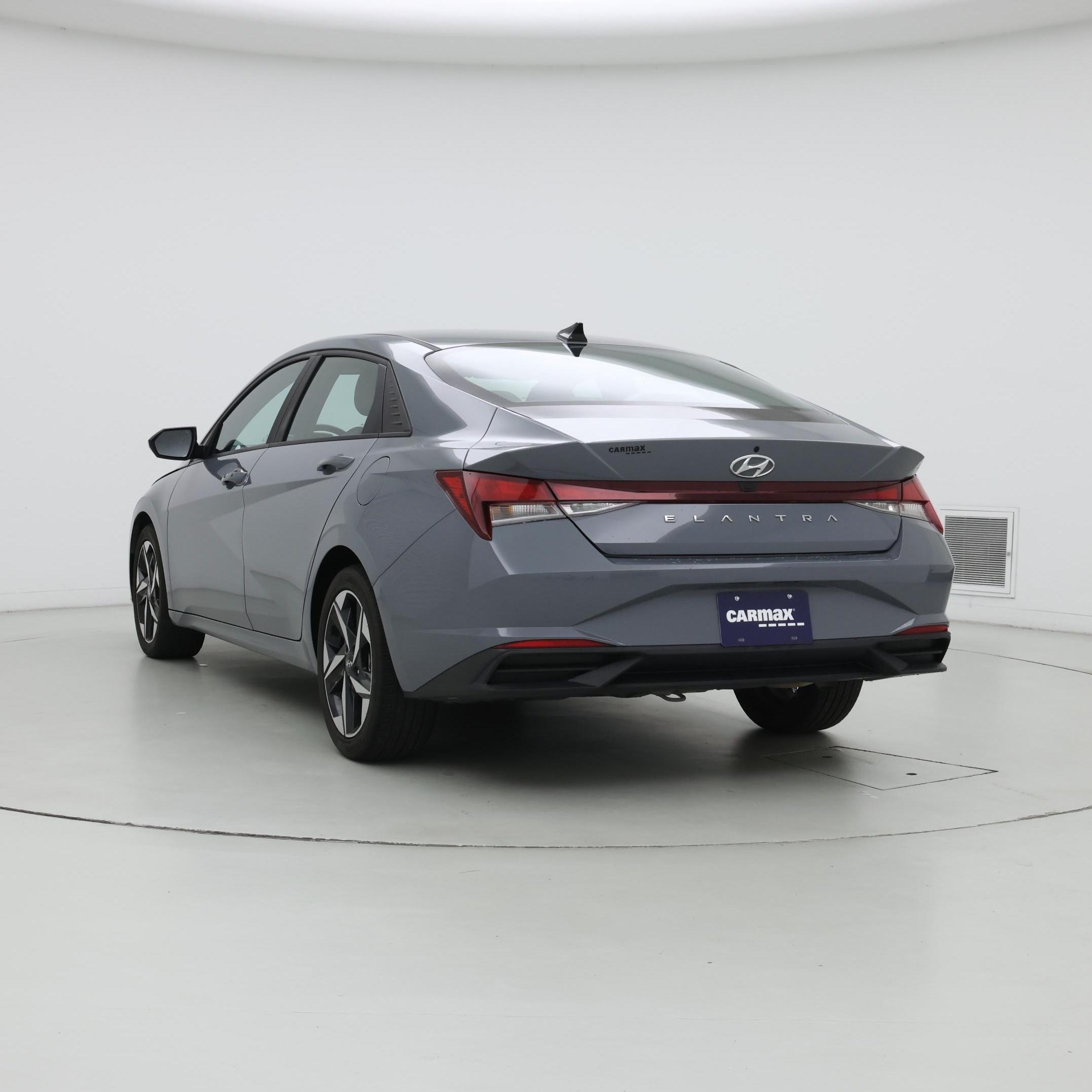 Thumbnail: 2023 Hyundai Elantra - 2