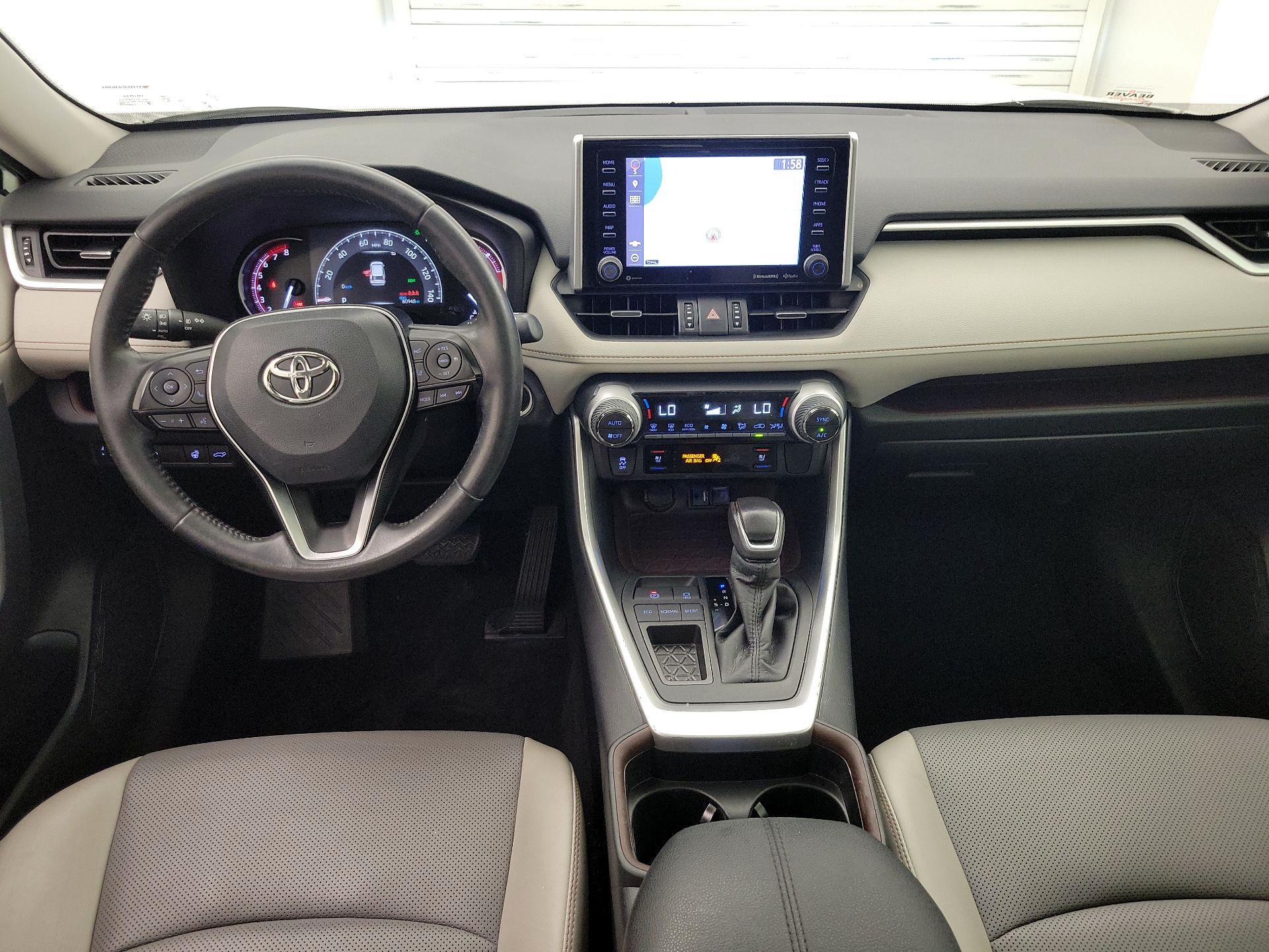 Thumbnail: 2019 Toyota RAV4 - 9