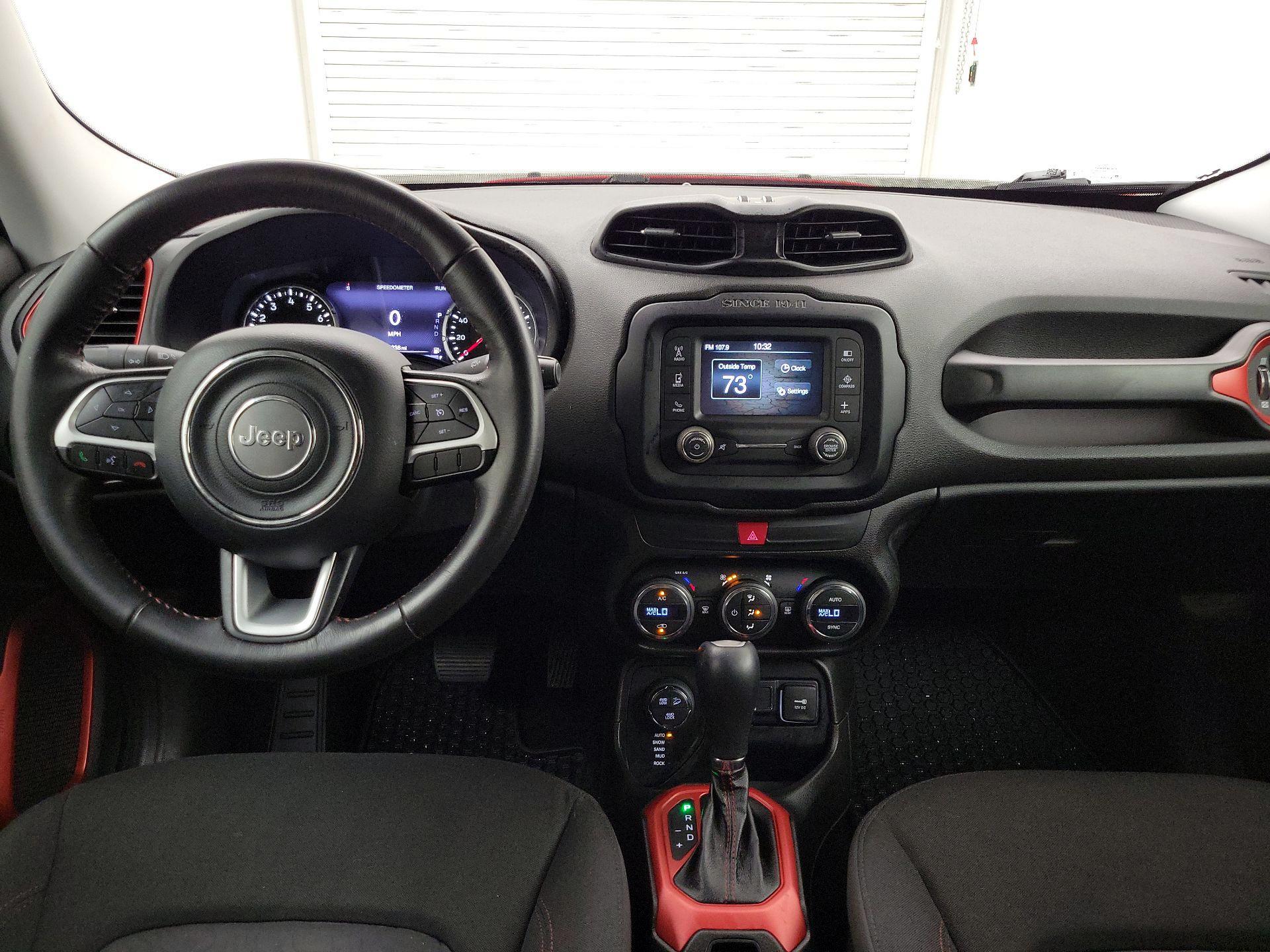 Thumbnail: 2017 Jeep Renegade - 9