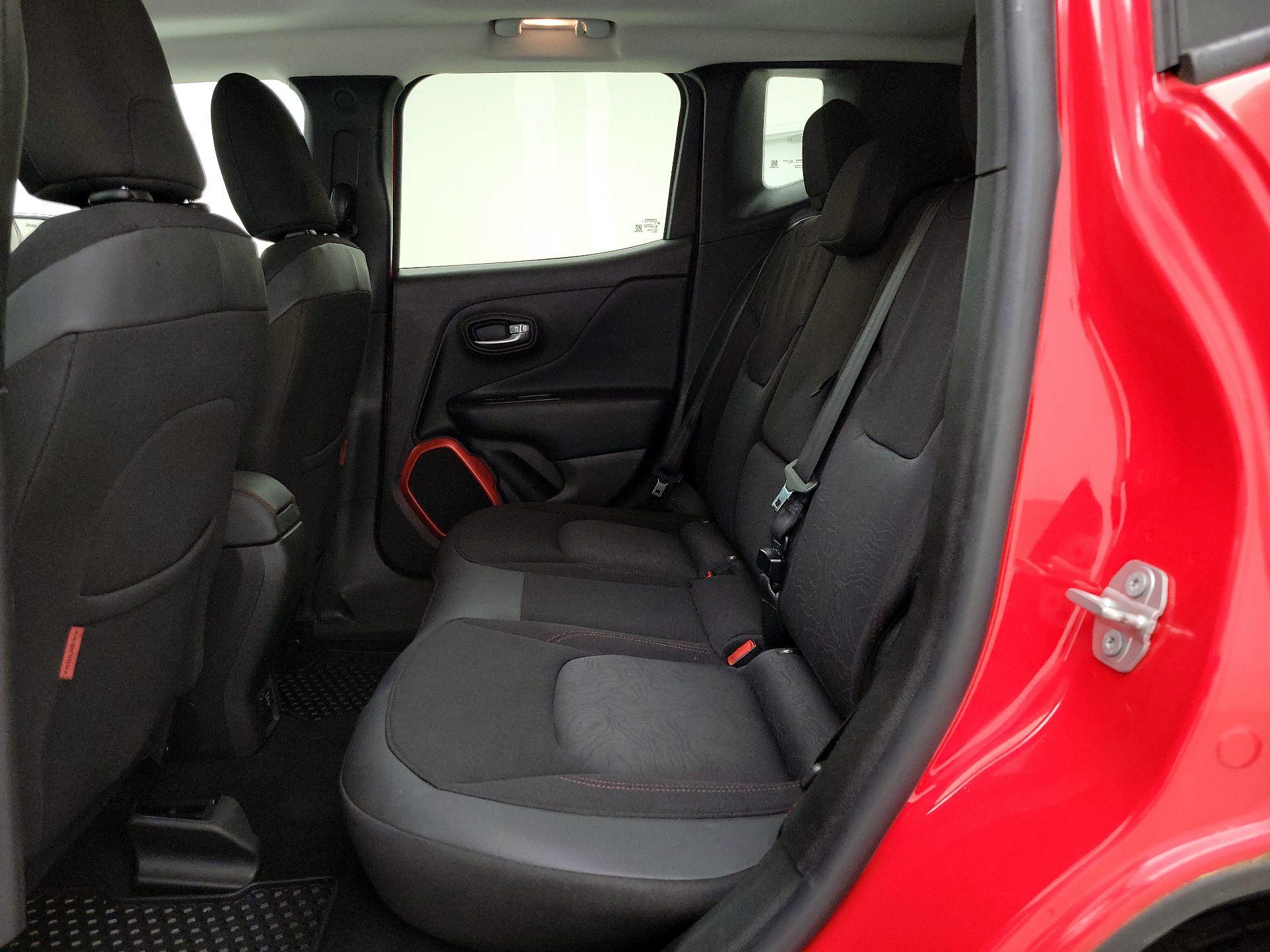 Thumbnail: 2017 Jeep Renegade - 19
