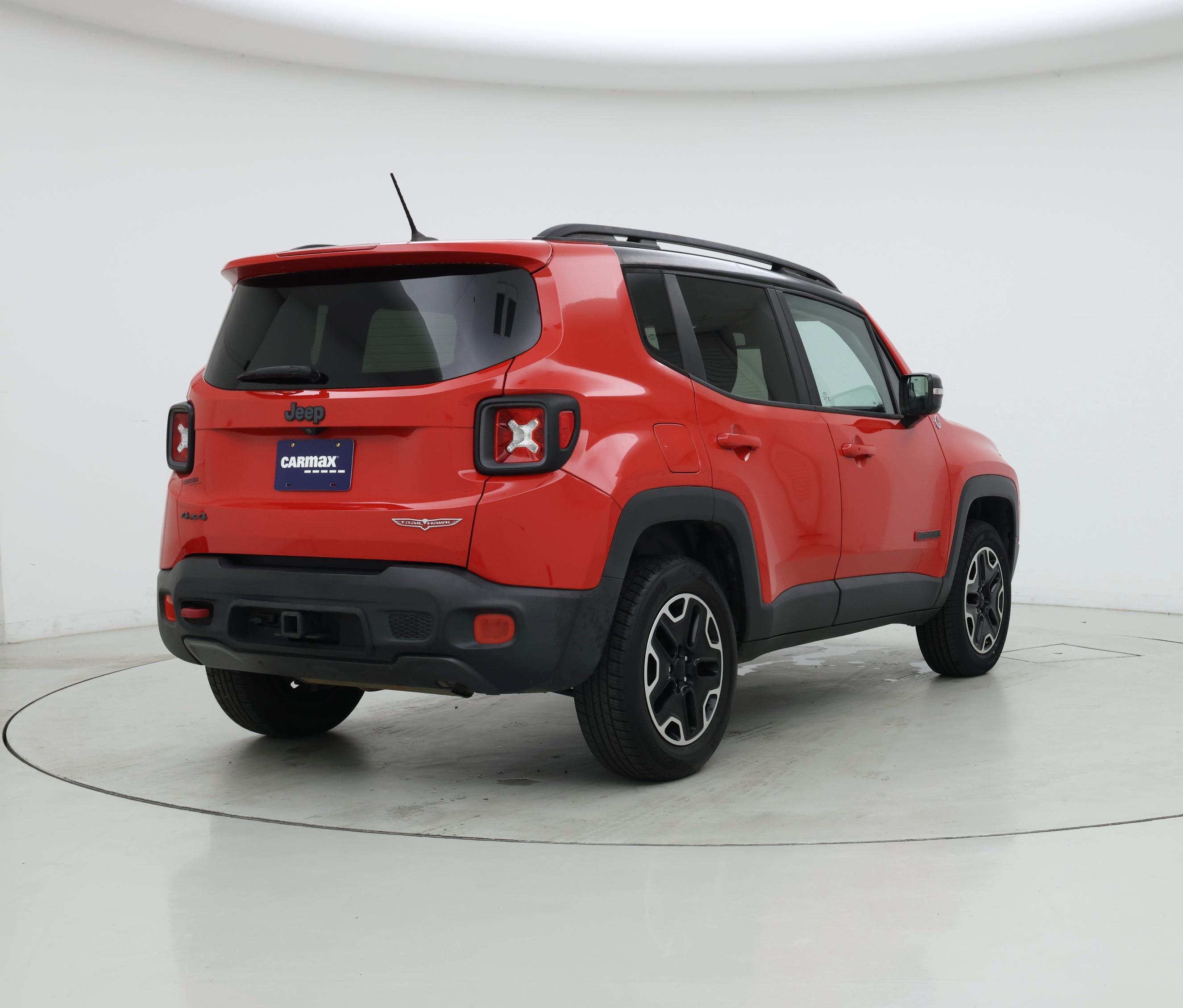 Thumbnail: 2017 Jeep Renegade - 8