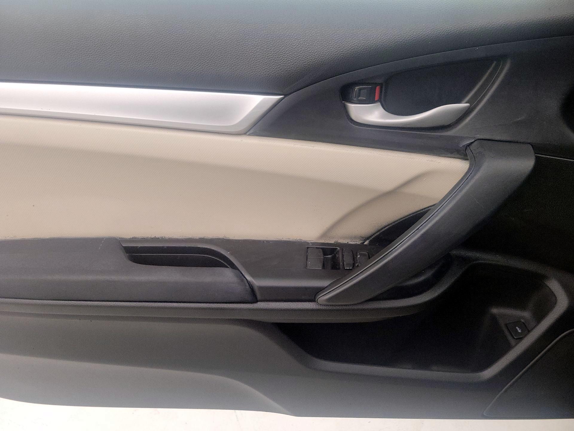 Thumbnail: 2017 Honda Civic - 12