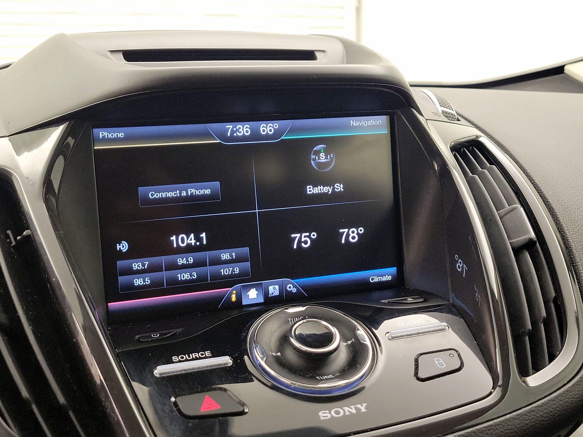 Thumbnail: 2015 Ford C-Max - 16