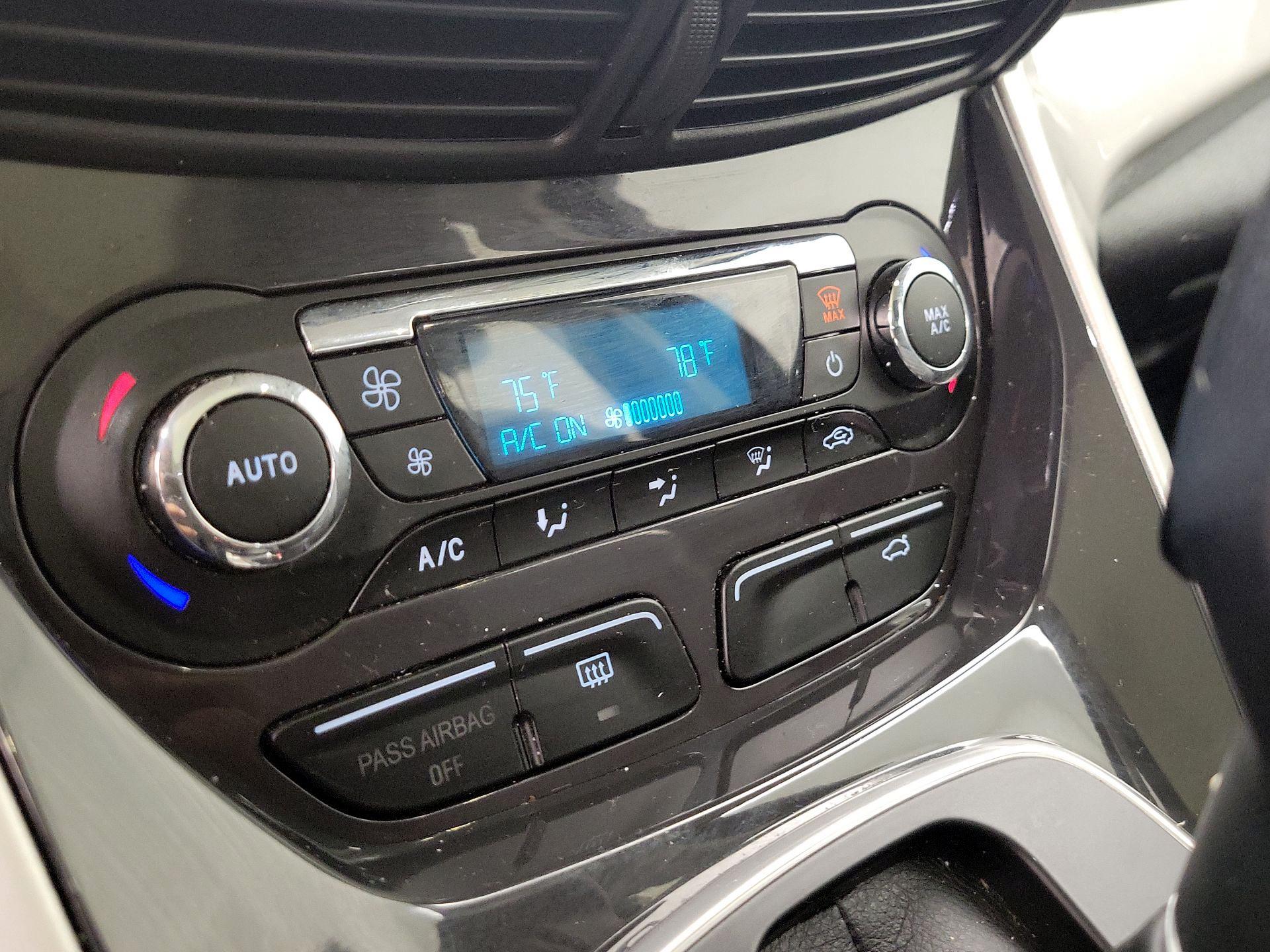 Thumbnail: 2015 Ford C-Max - 17