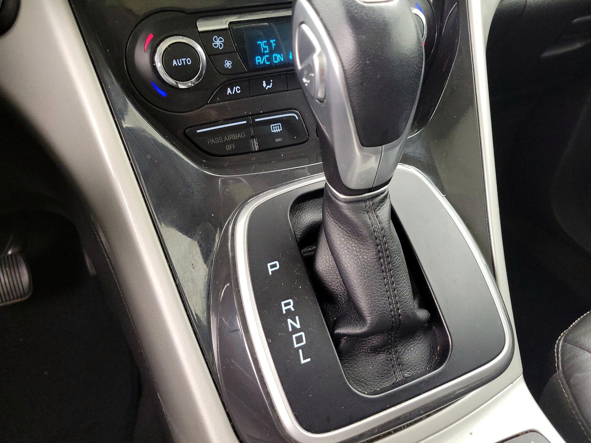 Thumbnail: 2015 Ford C-Max - 18