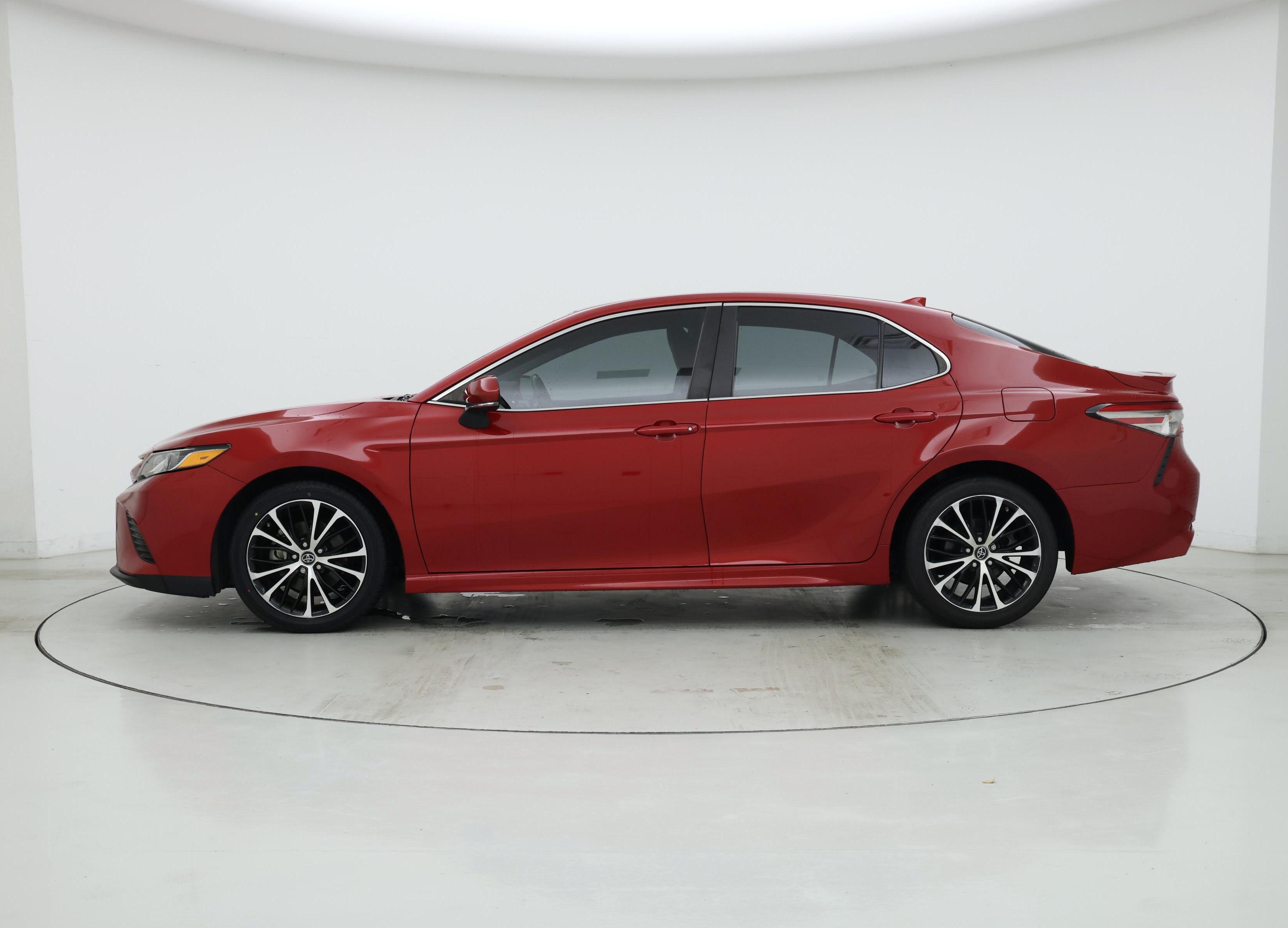 Thumbnail: 2019 Toyota Camry - 3