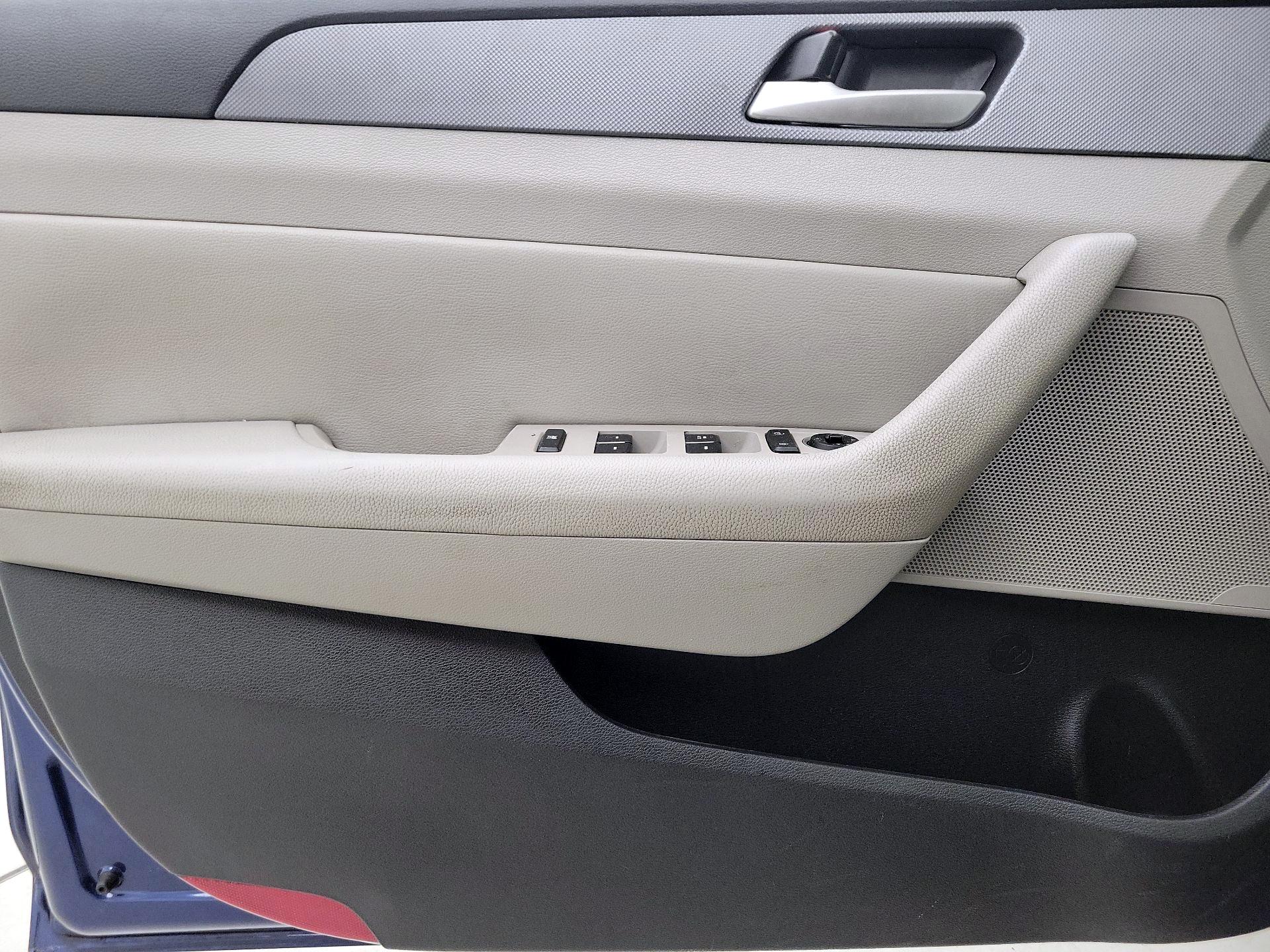 Thumbnail: 2018 Hyundai Sonata - 12