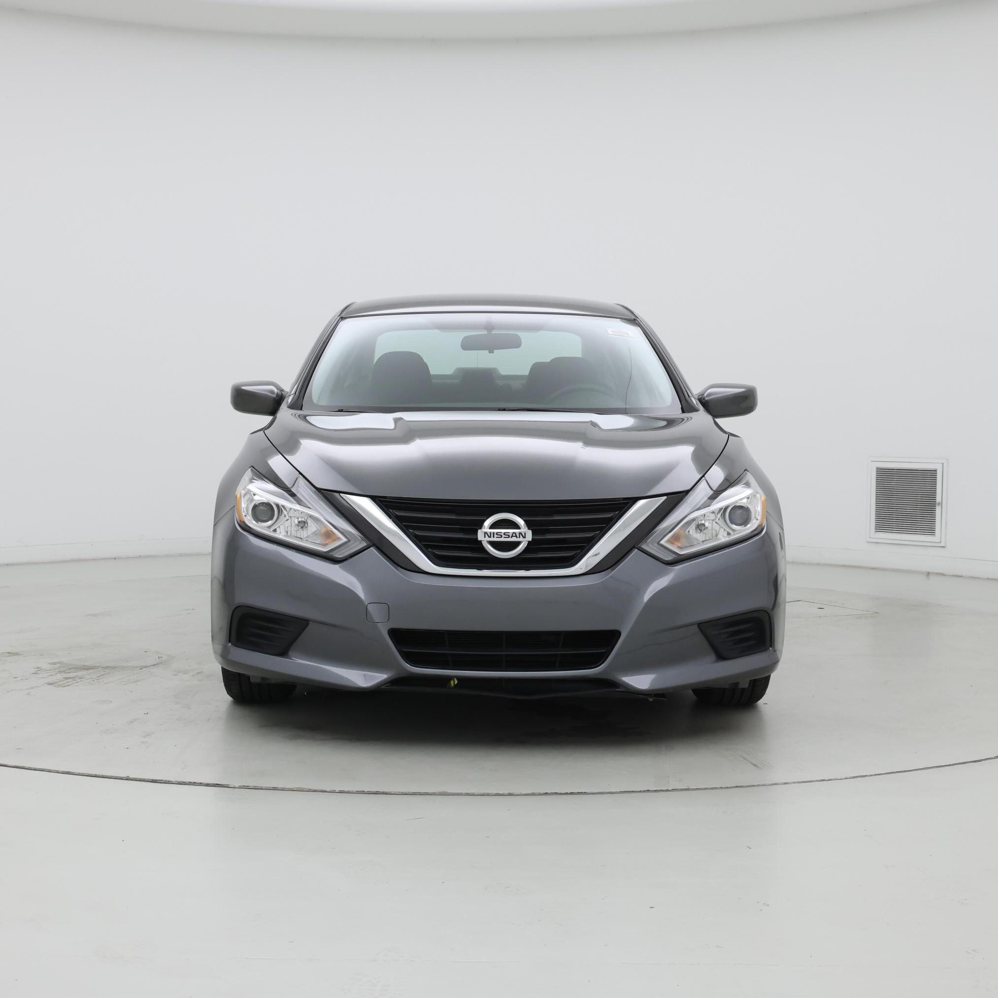 Thumbnail: 2016 Nissan Altima - 5