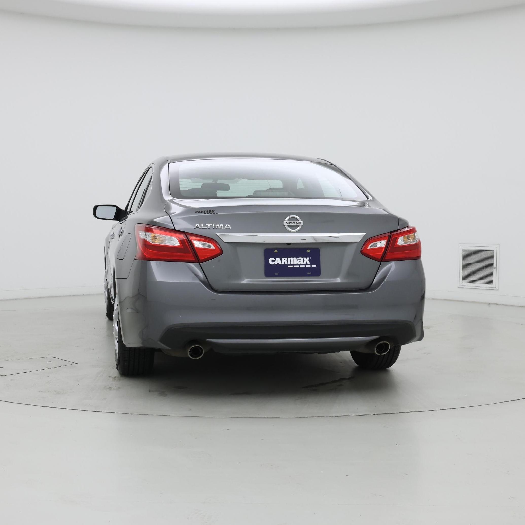 Thumbnail: 2016 Nissan Altima - 6