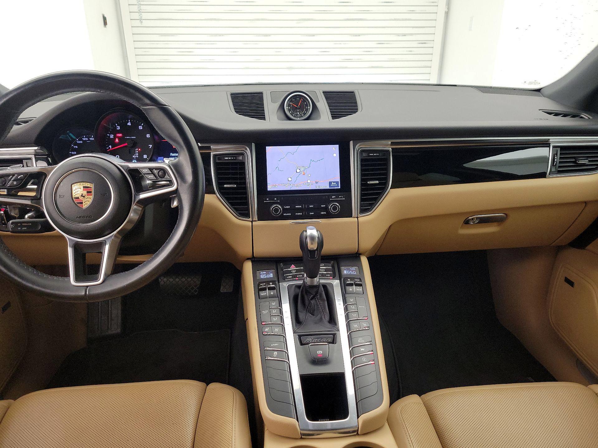 Thumbnail: 2017 Porsche Macan - 9