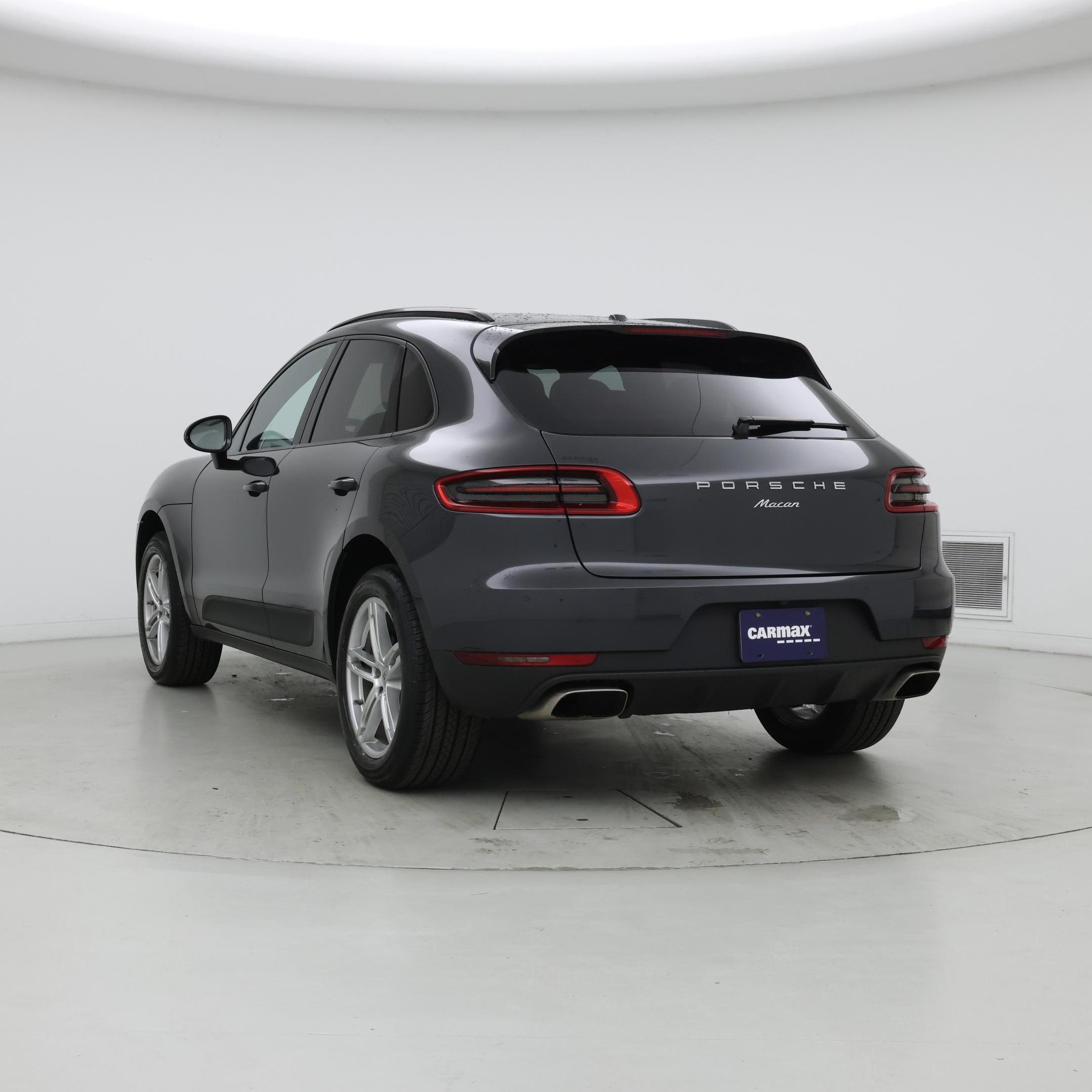 Thumbnail: 2017 Porsche Macan - 2