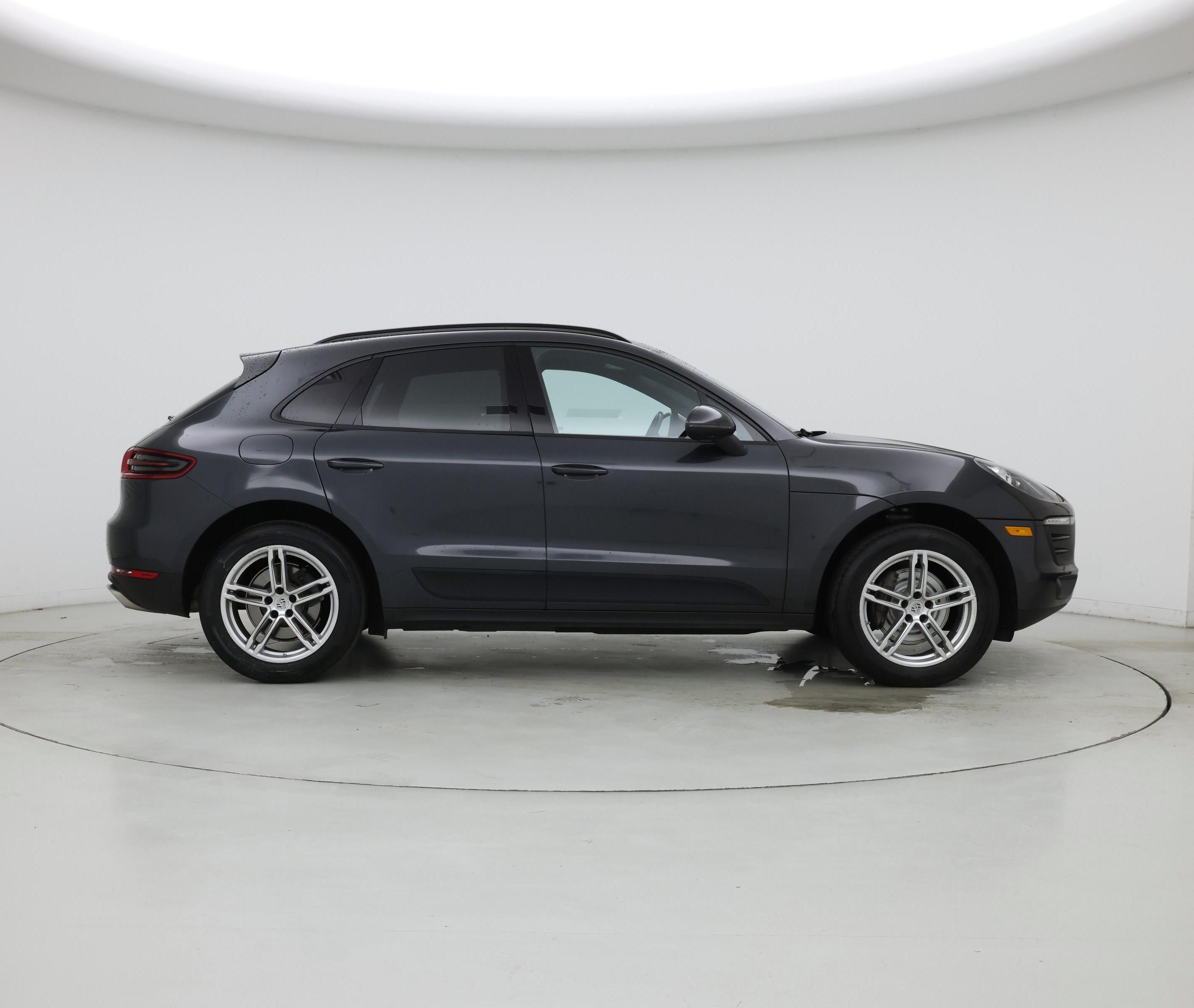 Thumbnail: 2017 Porsche Macan - 7