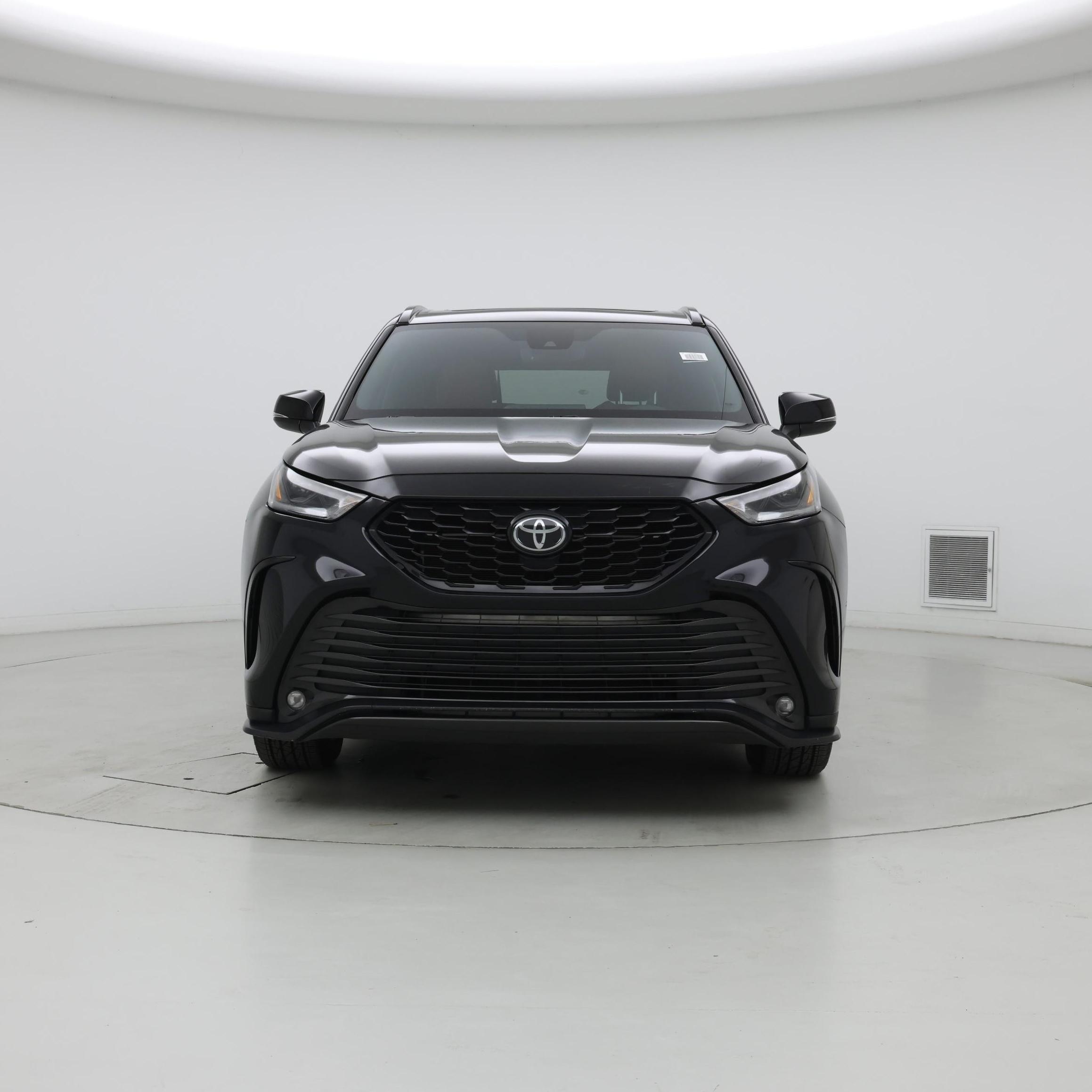 Thumbnail: 2023 Toyota Highlander - 5