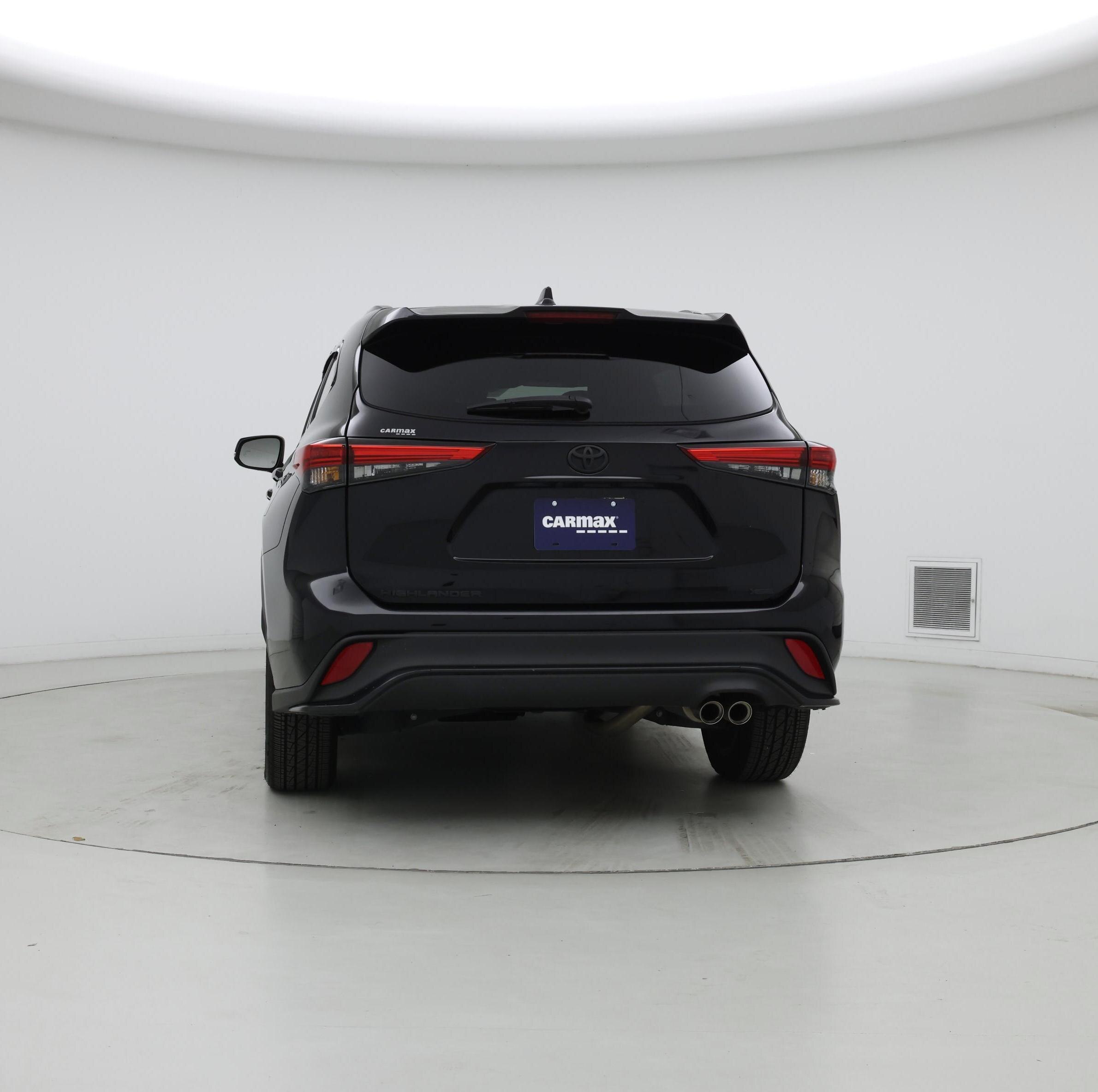 Thumbnail: 2023 Toyota Highlander - 6