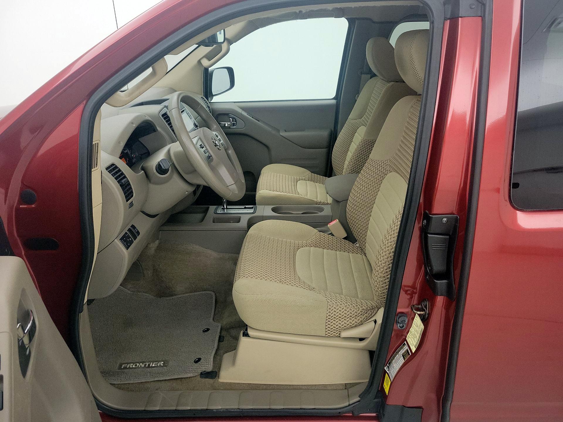 Thumbnail: 2015 Nissan Frontier - 11