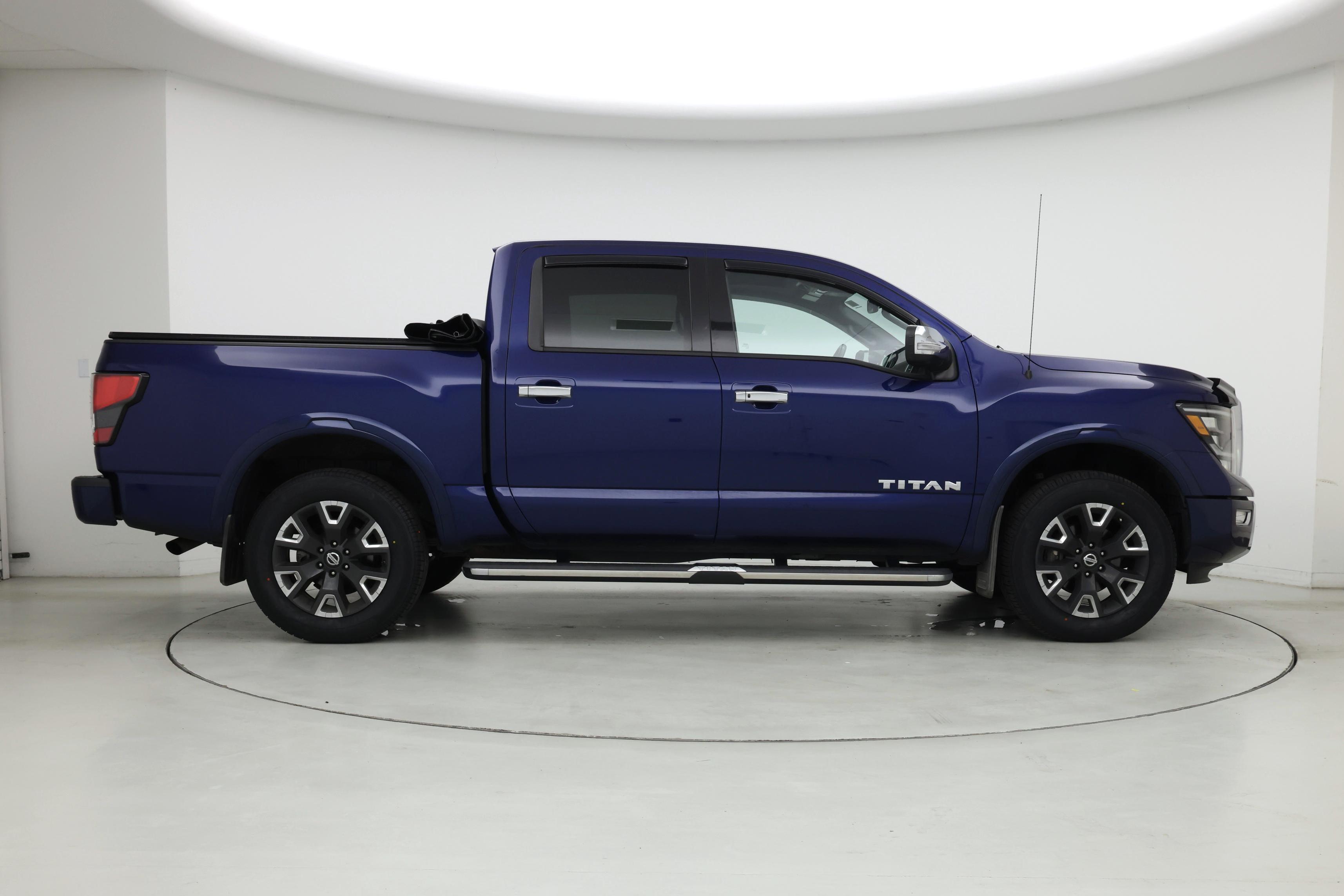 Thumbnail: 2021 Nissan Titan - 7