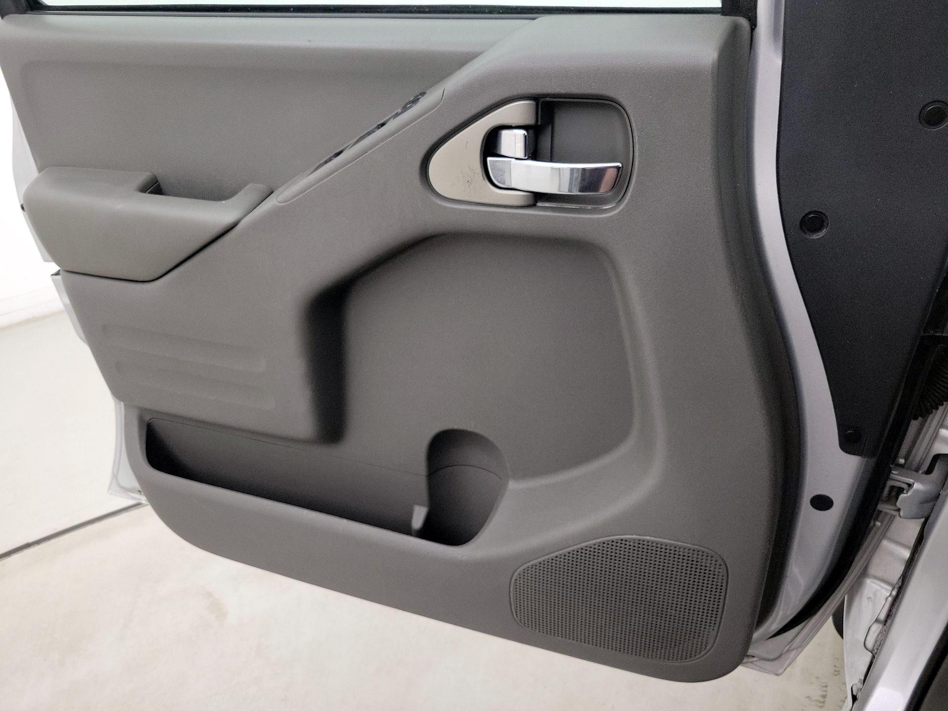 Thumbnail: 2019 Nissan Frontier - 12