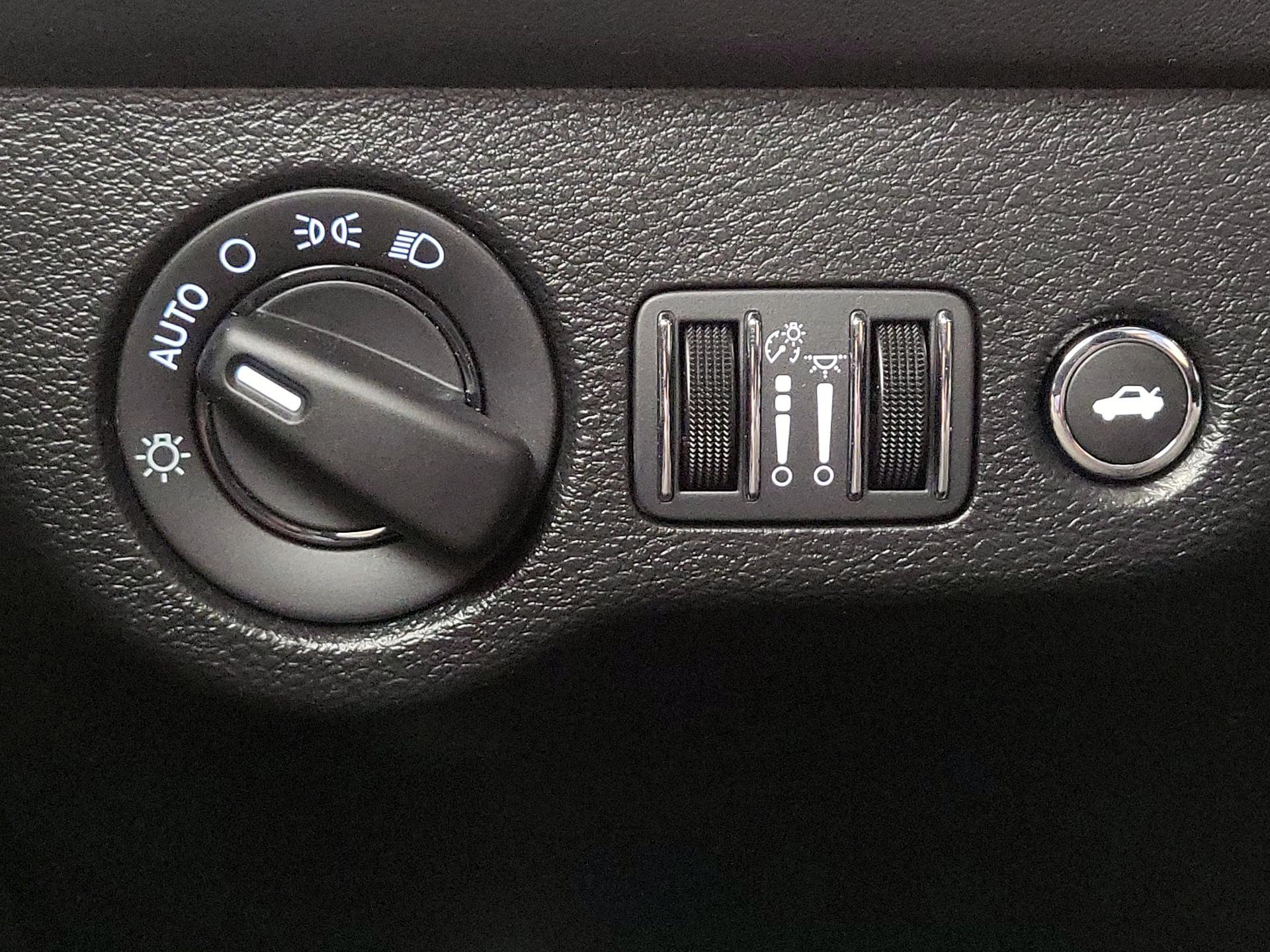 Thumbnail: 2022 Dodge Challenger - 13