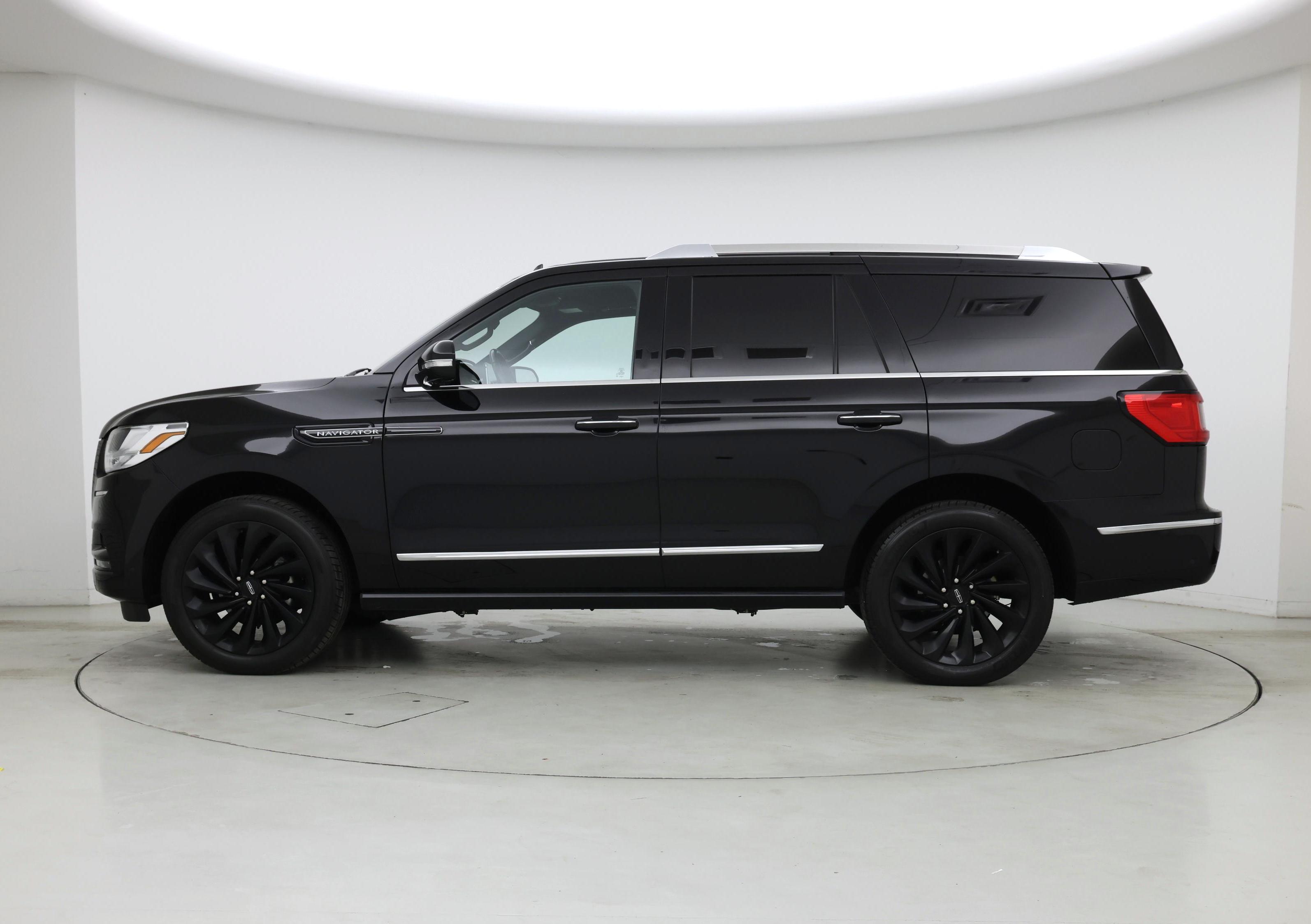 Thumbnail: 2020 Lincoln Navigator - 3