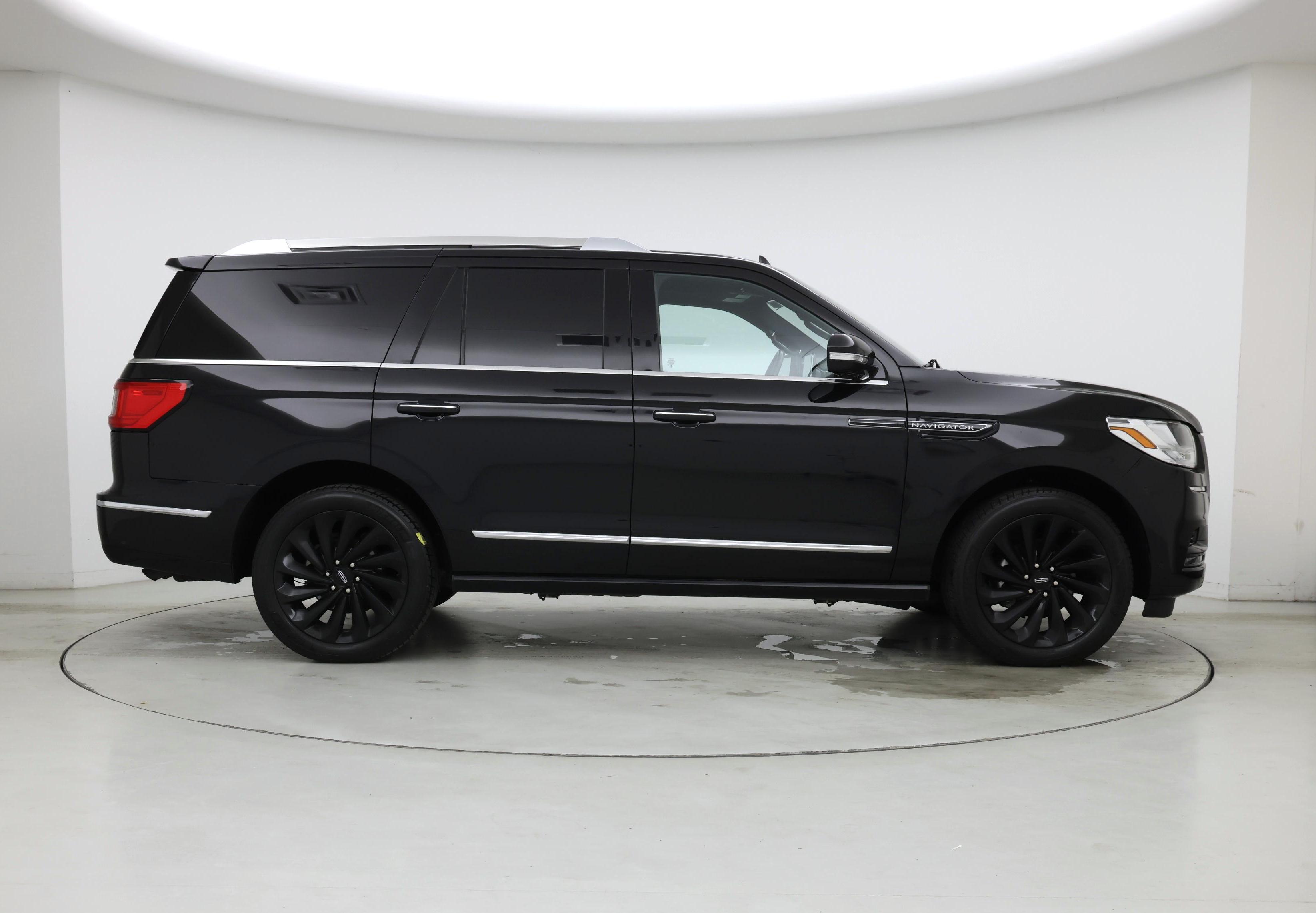 Thumbnail: 2020 Lincoln Navigator - 7