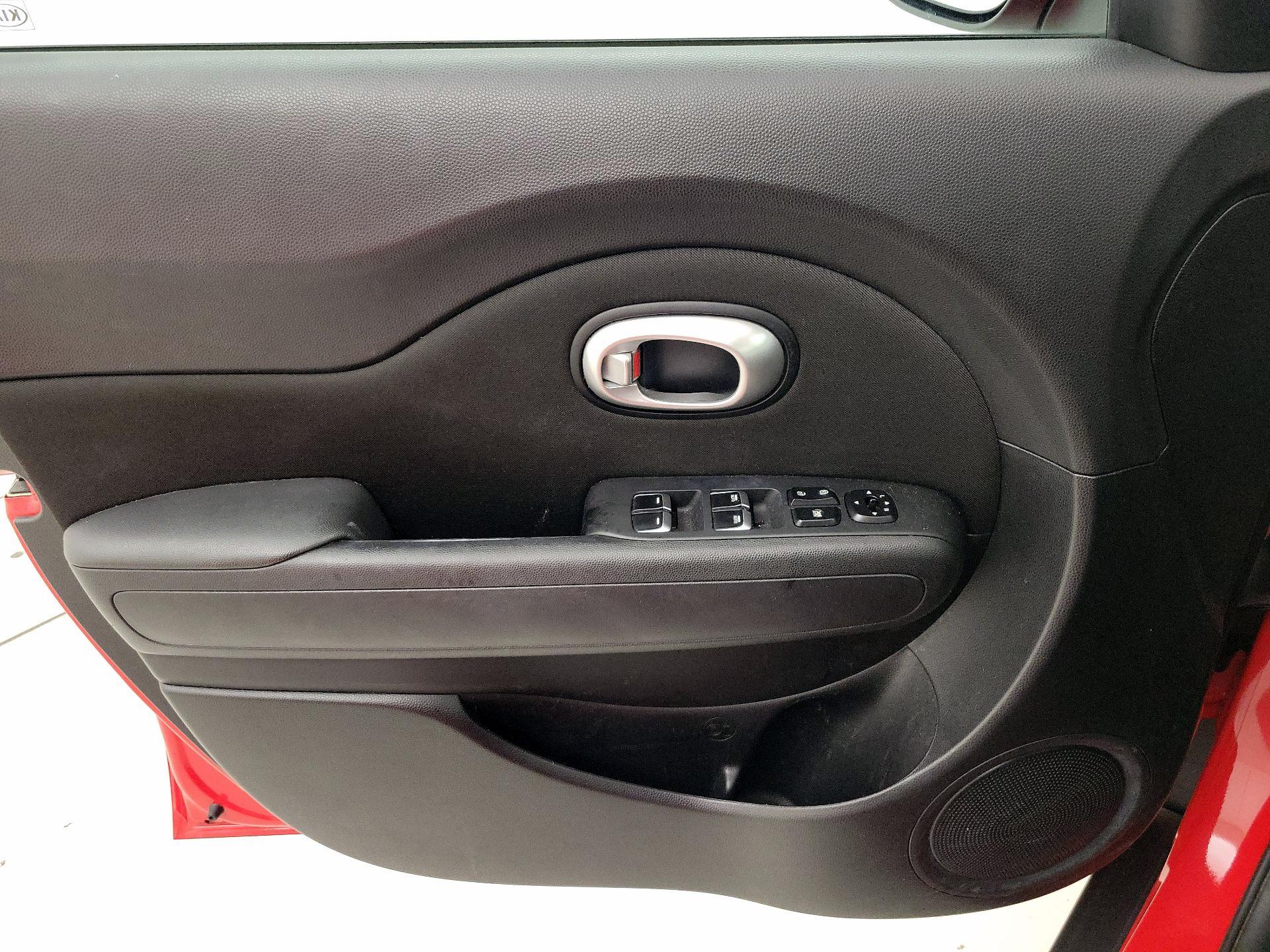 Thumbnail: 2019 Kia Soul - 12