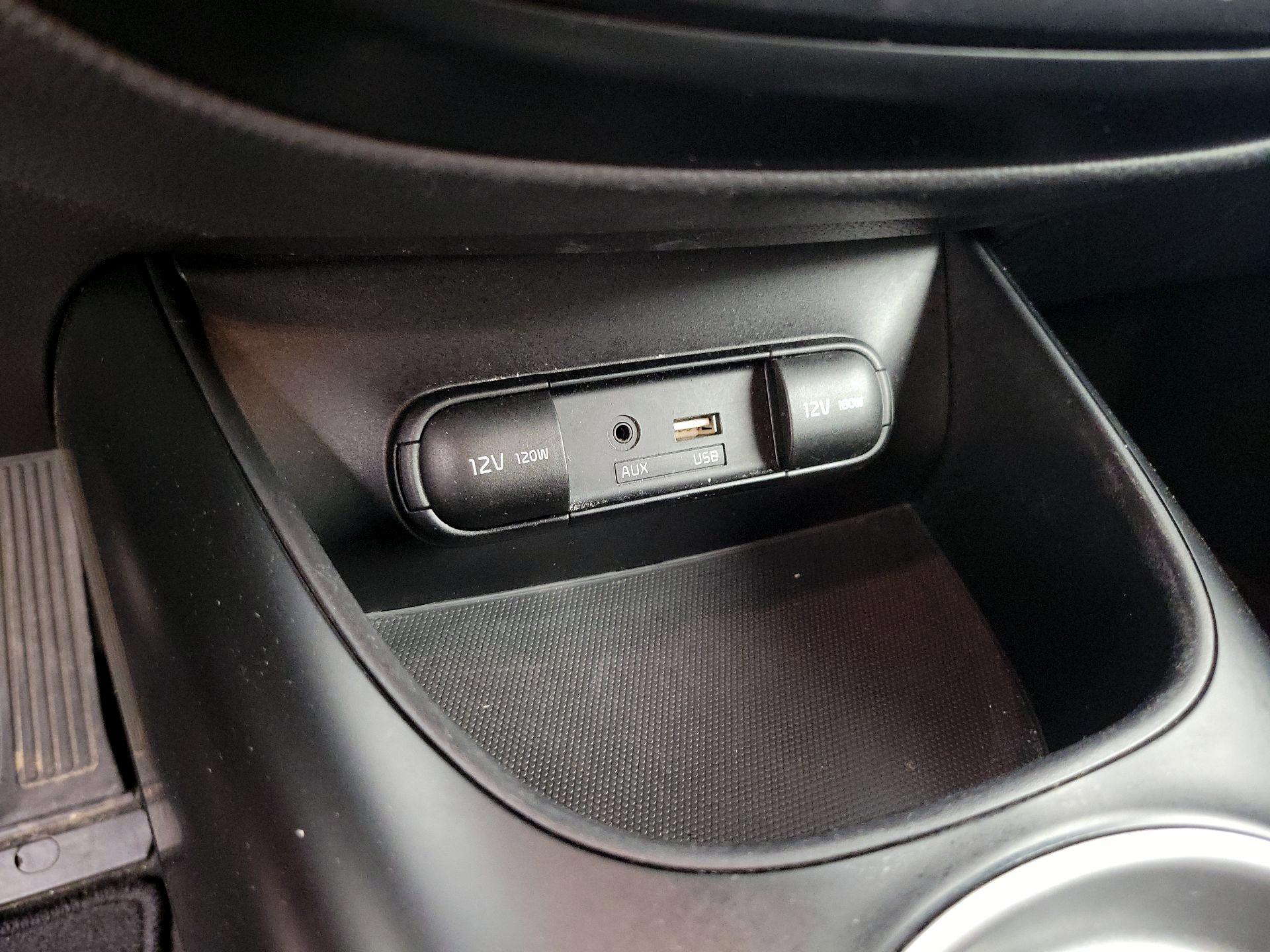 Thumbnail: 2019 Kia Soul - 18