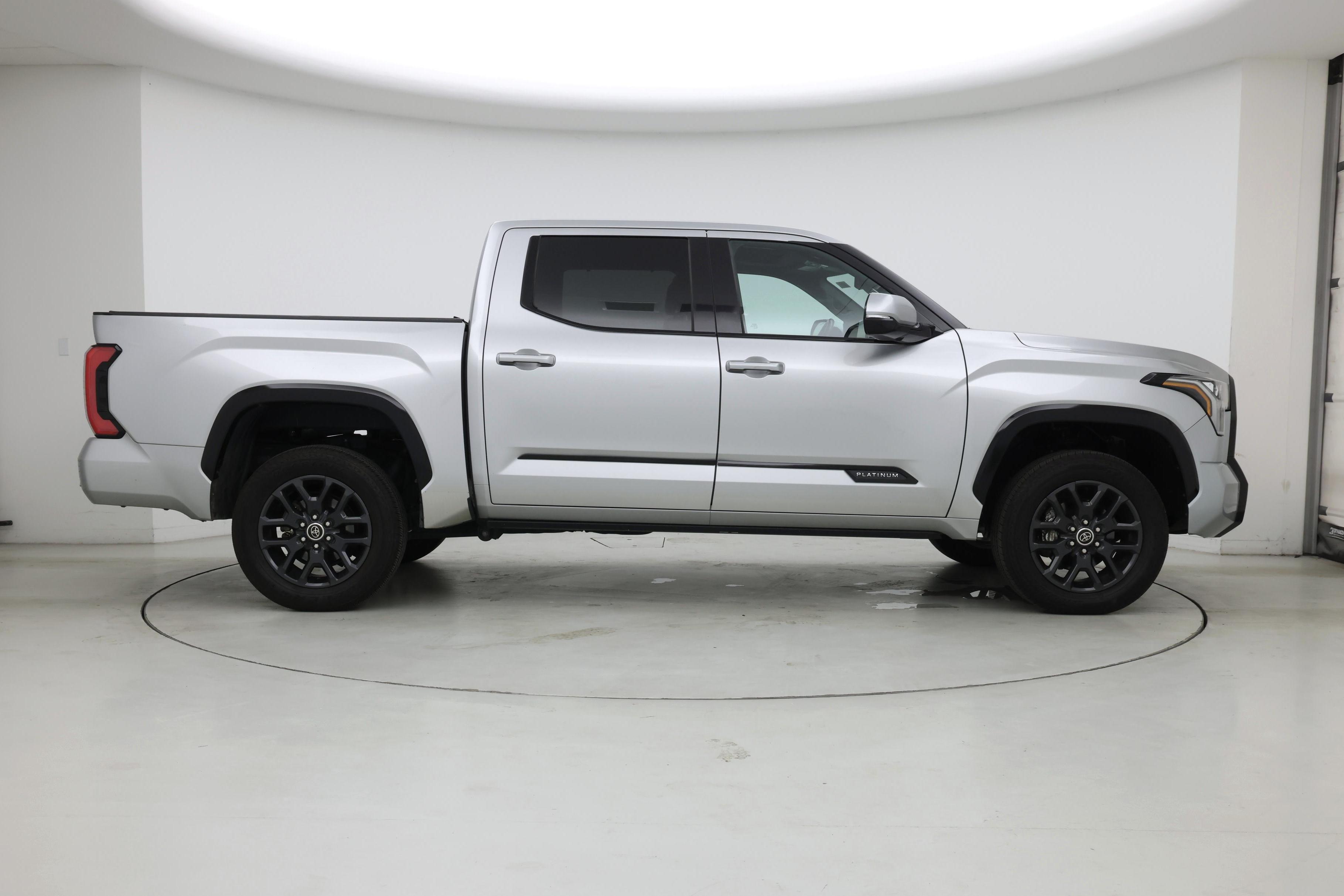 Thumbnail: 2022 Toyota Tundra - 7