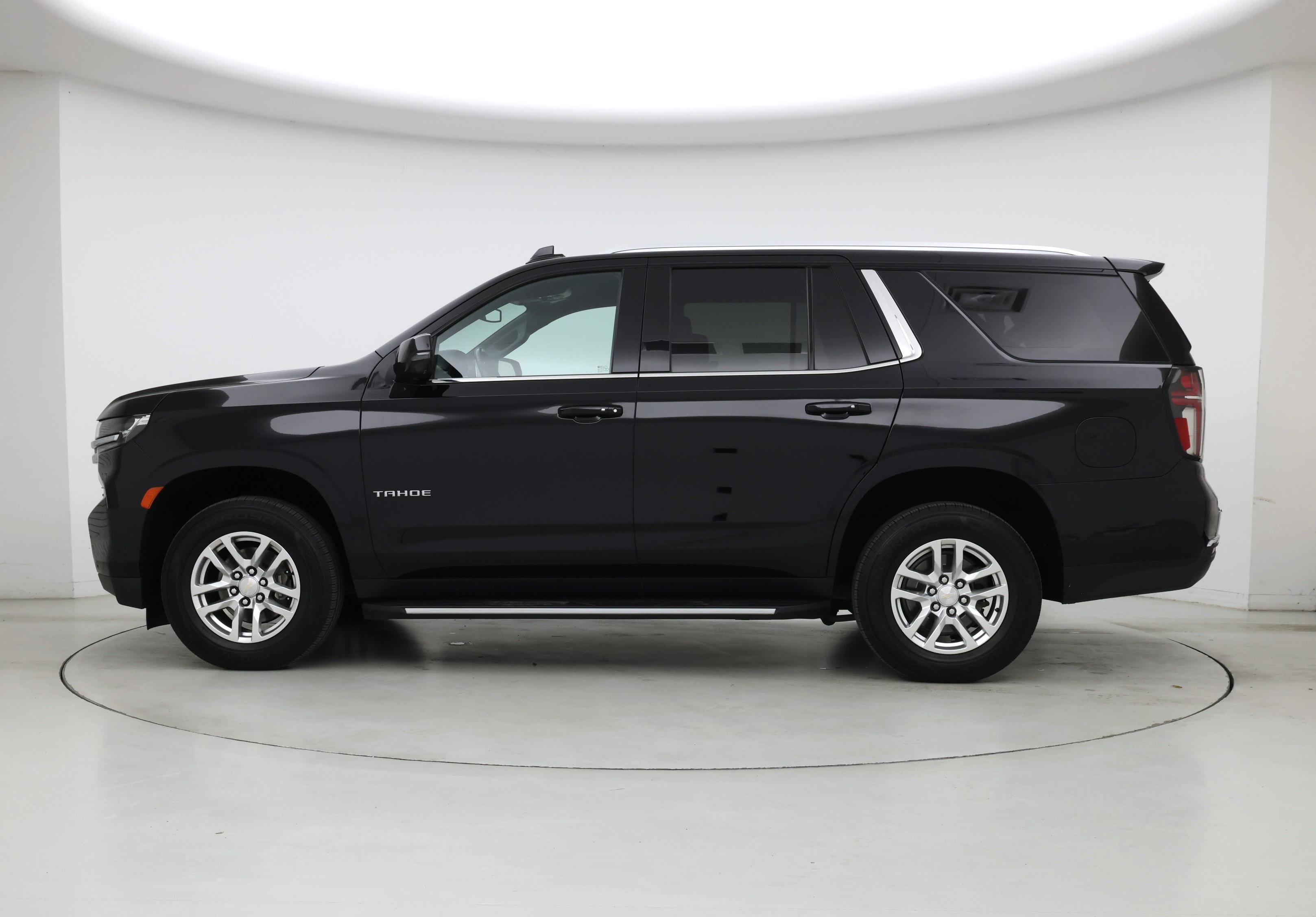 Thumbnail: 2022 Chevrolet Tahoe - 3