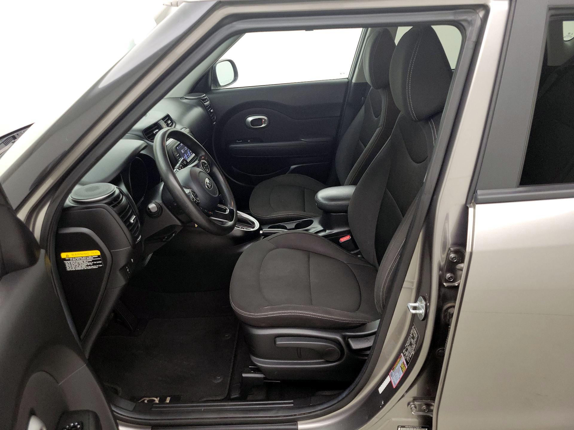 Thumbnail: 2018 Kia Soul - 11