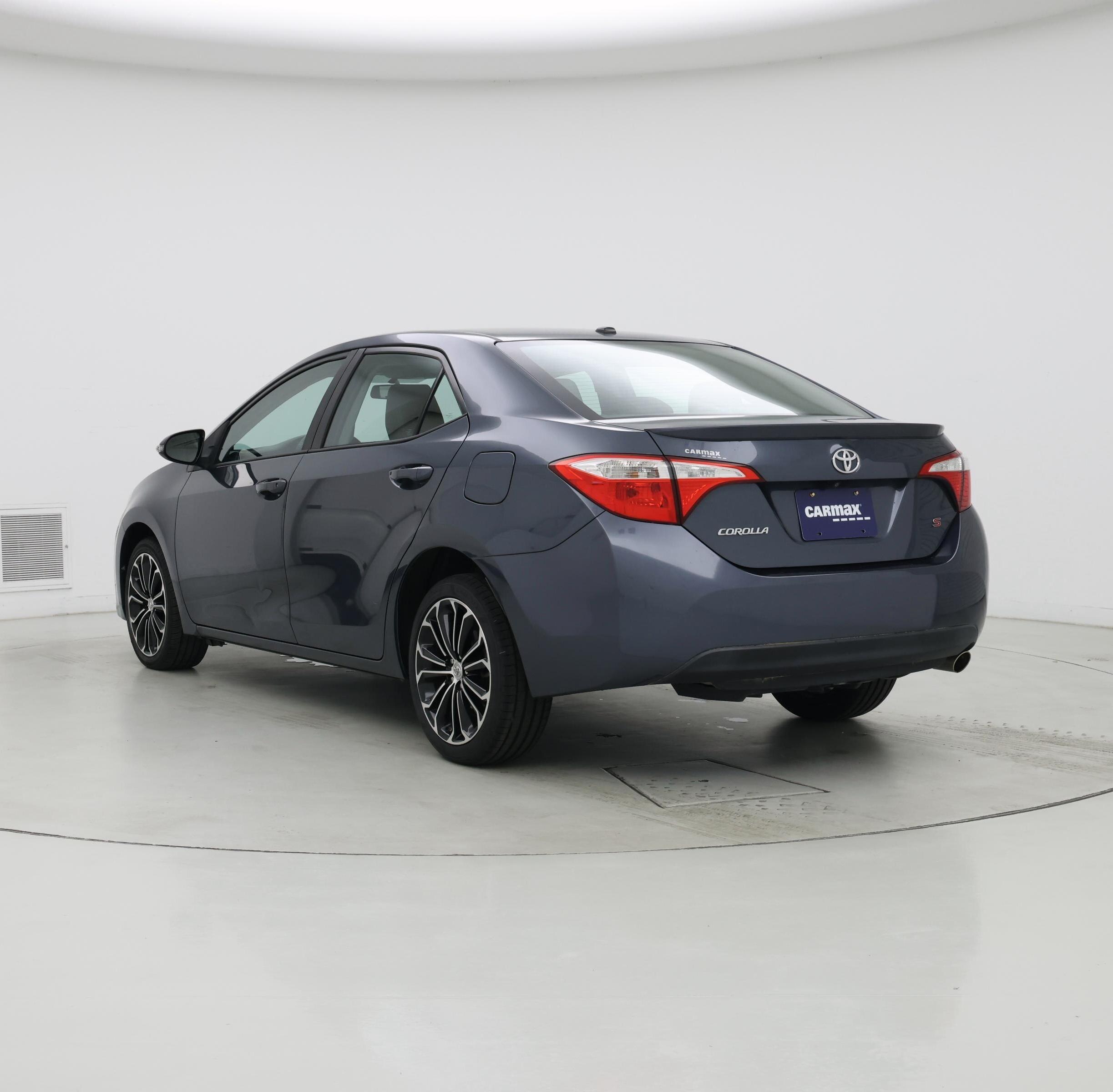 Thumbnail: 2016 Toyota Corolla - 2