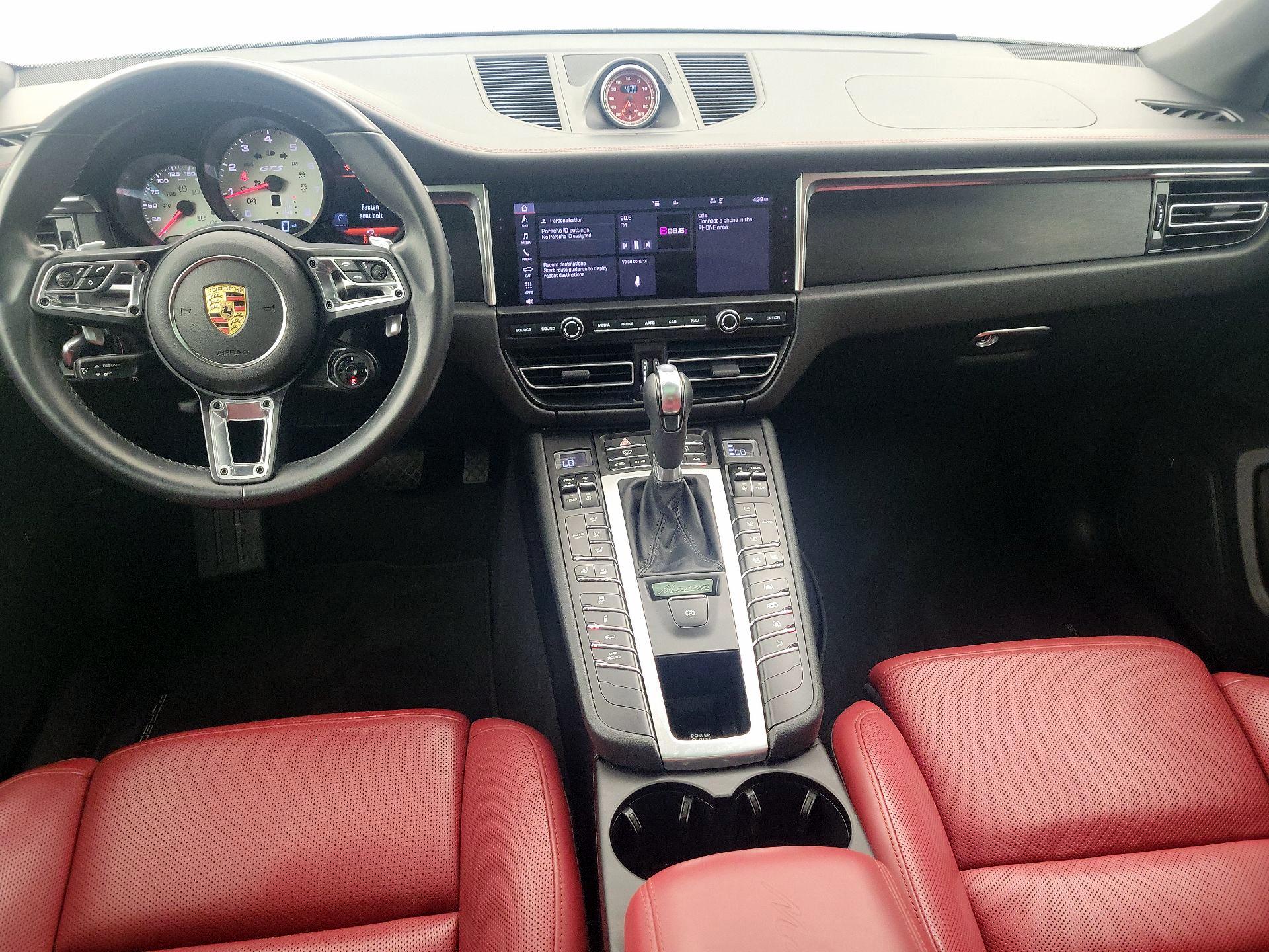 Thumbnail: 2021 Porsche Macan - 9