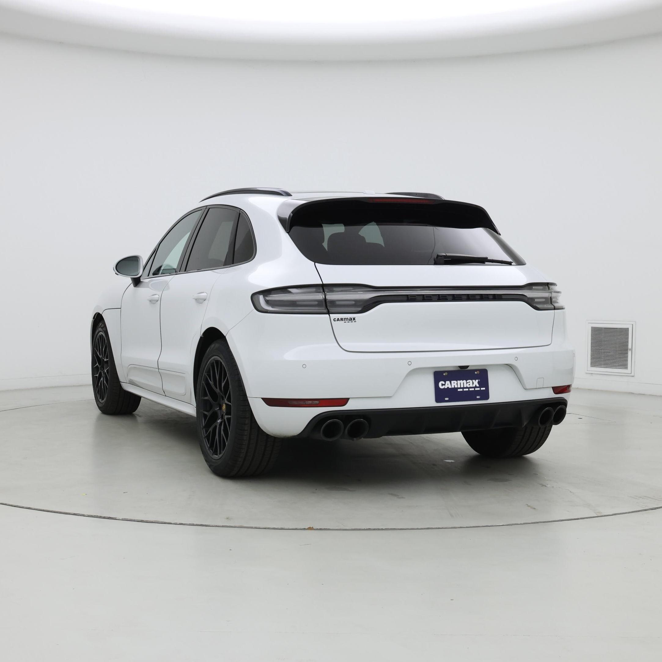 Thumbnail: 2021 Porsche Macan - 2