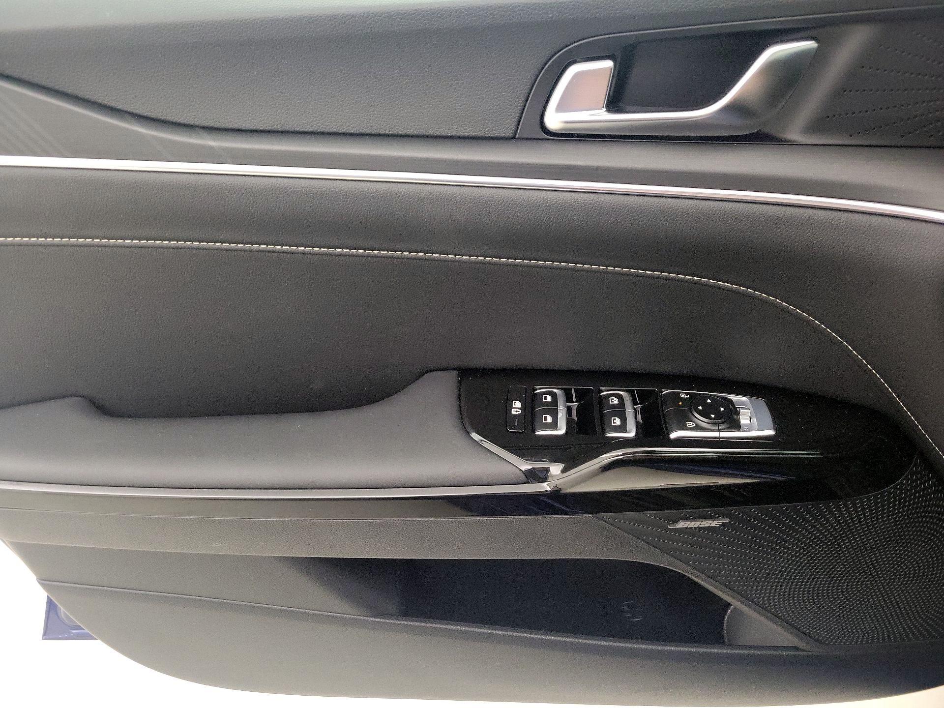 Thumbnail: 2025 Kia K5 - 12