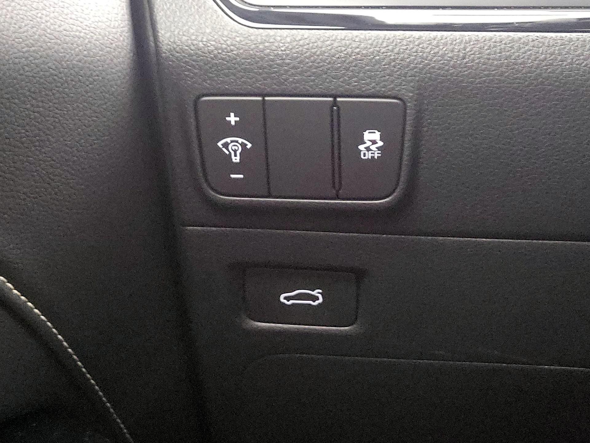 Thumbnail: 2025 Kia K5 - 13