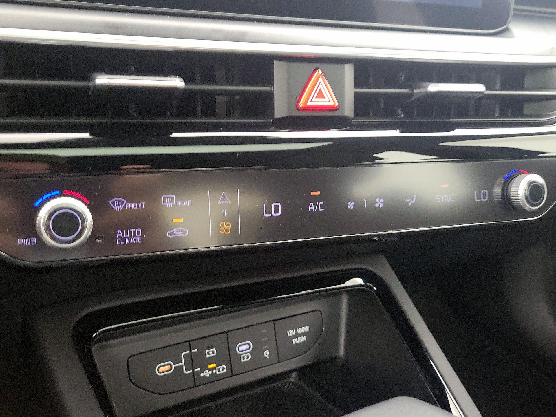 Thumbnail: 2025 Kia K5 - 16