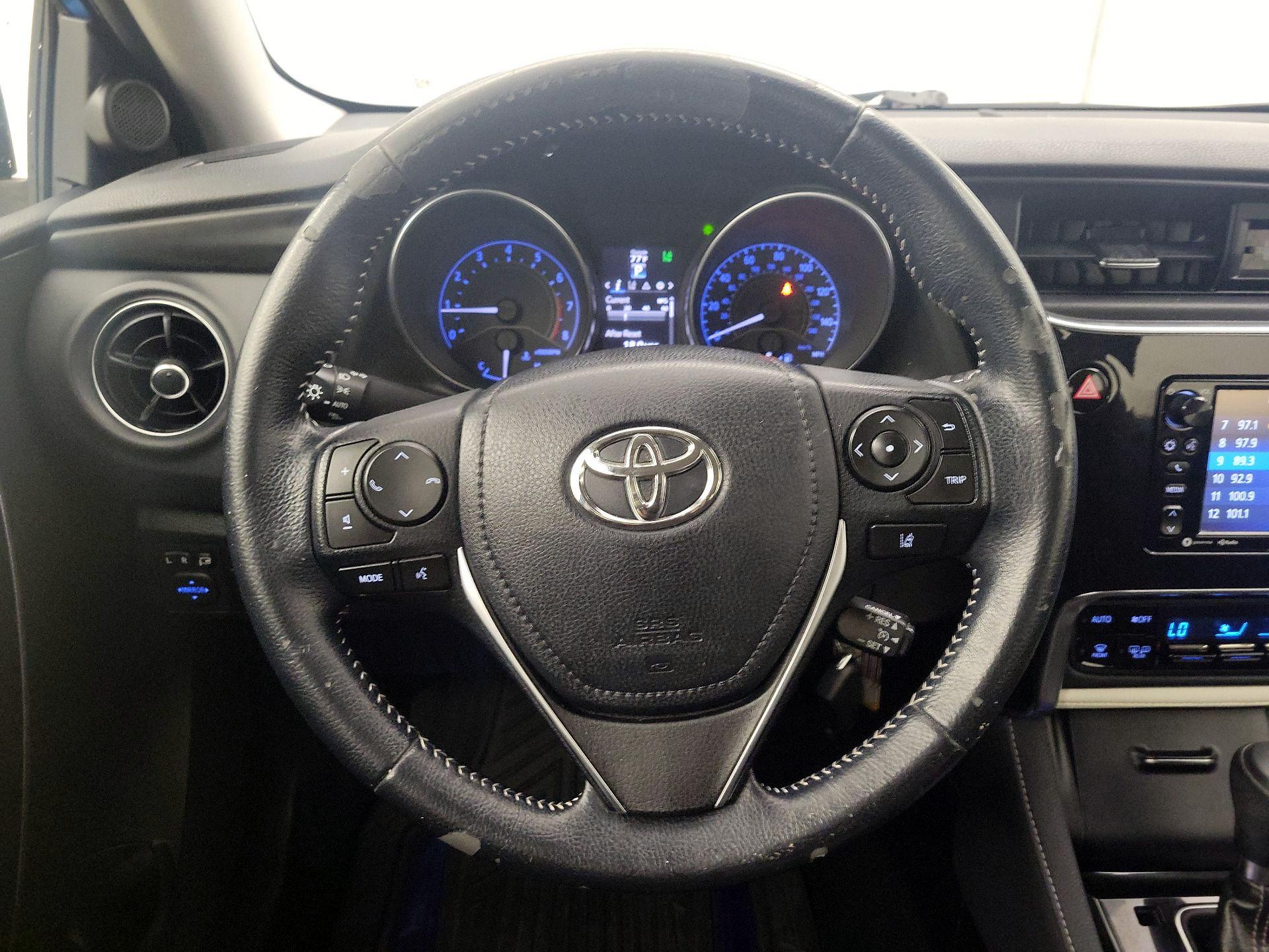Thumbnail: 2017 Toyota Corolla iM - 10