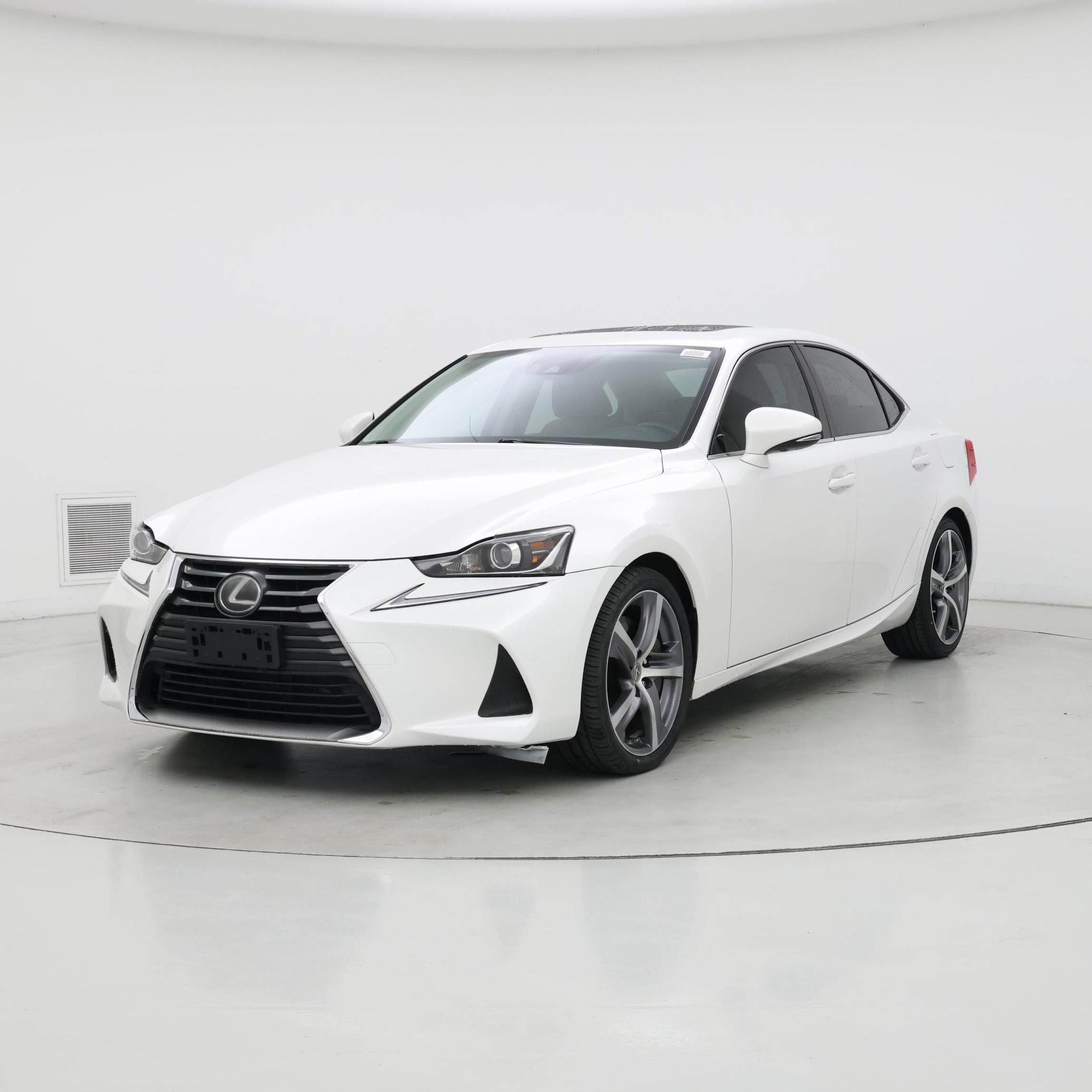 Thumbnail: 2017 Lexus IS - 4
