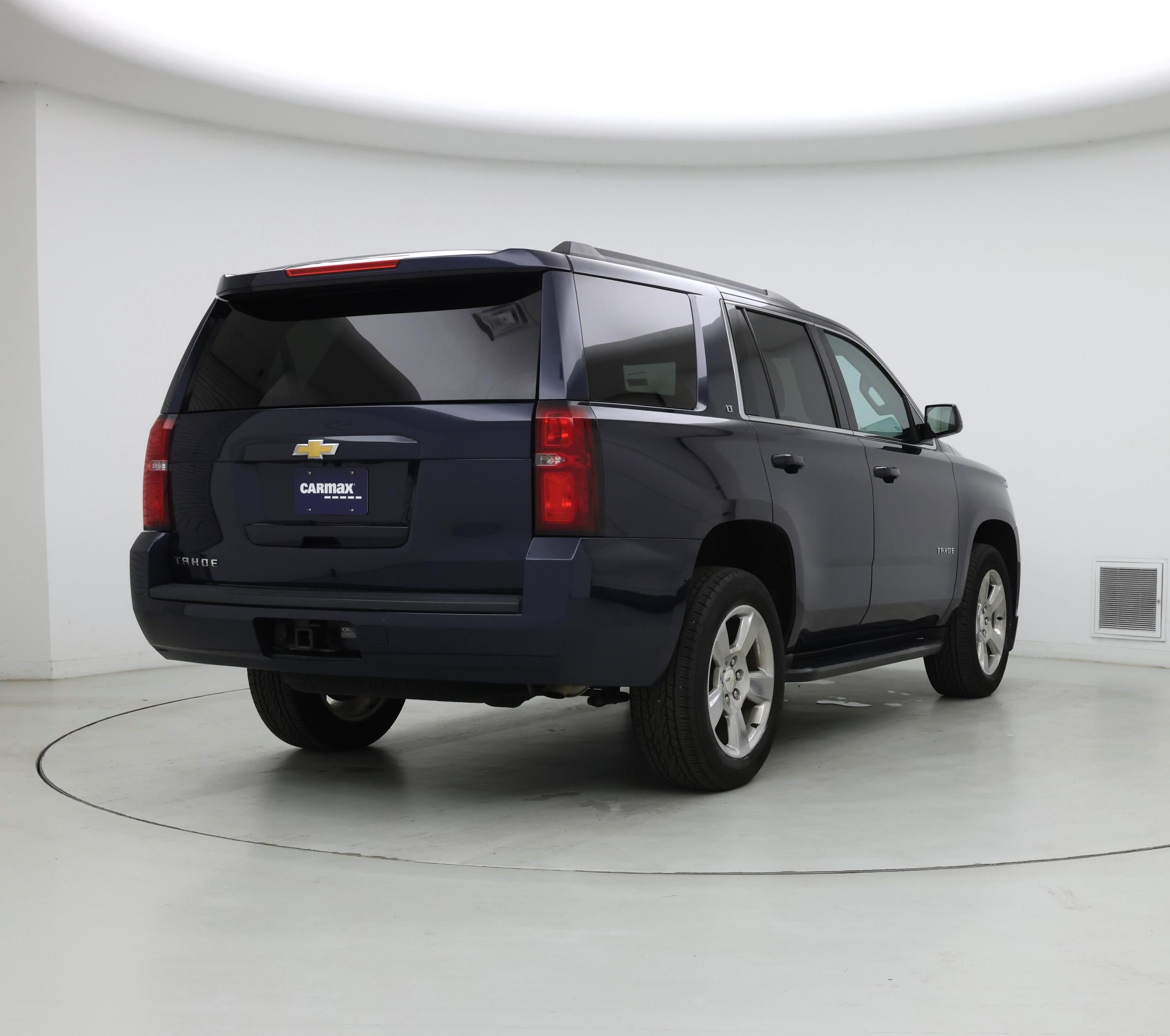 Thumbnail: 2020 Chevrolet Tahoe - 8