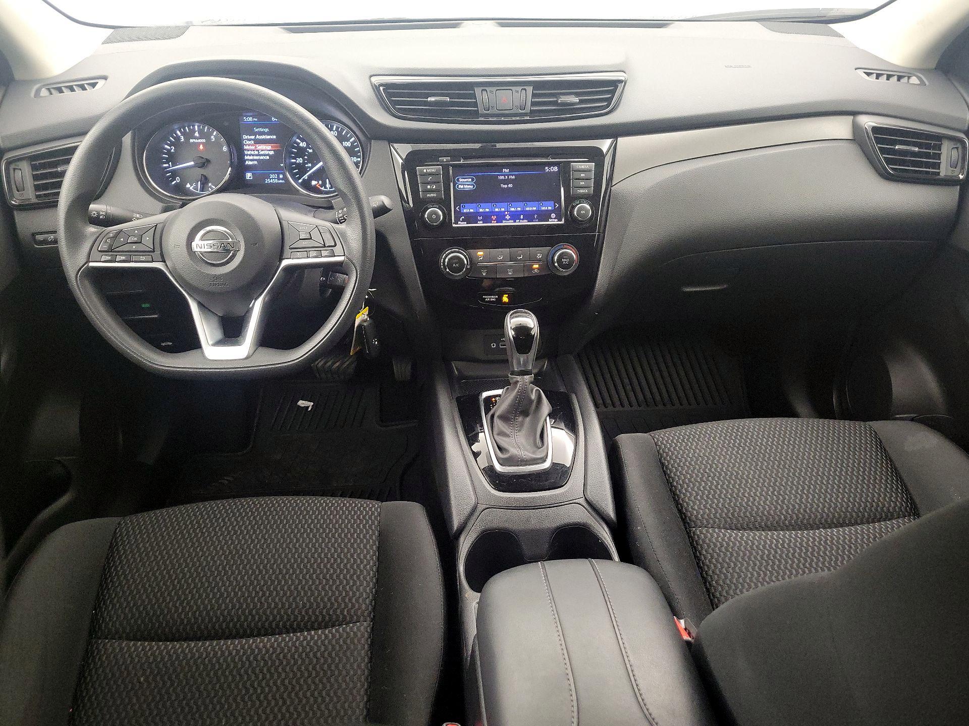 Thumbnail: 2019 Nissan Rogue Sport - 9