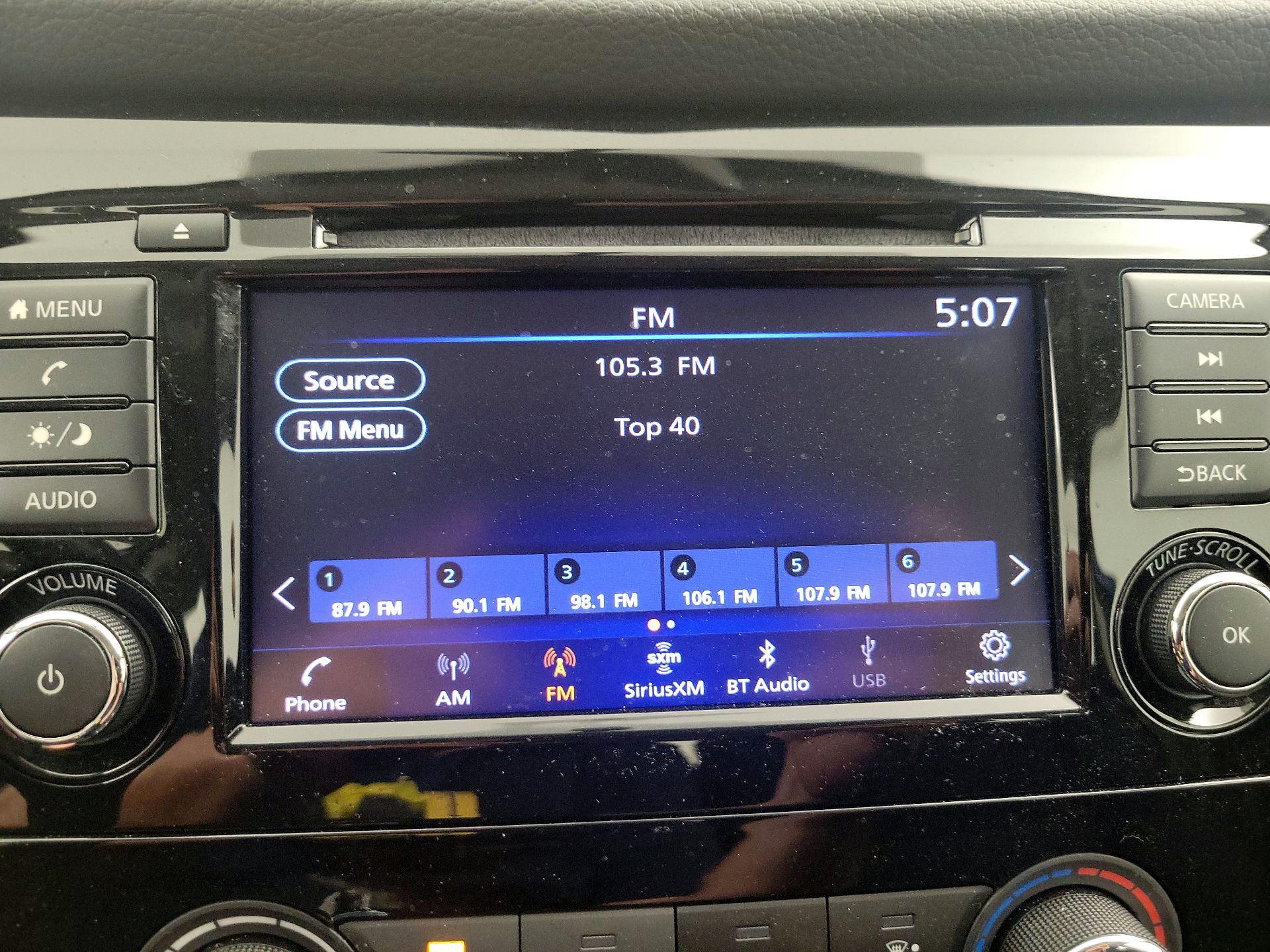 Thumbnail: 2019 Nissan Rogue Sport - 15