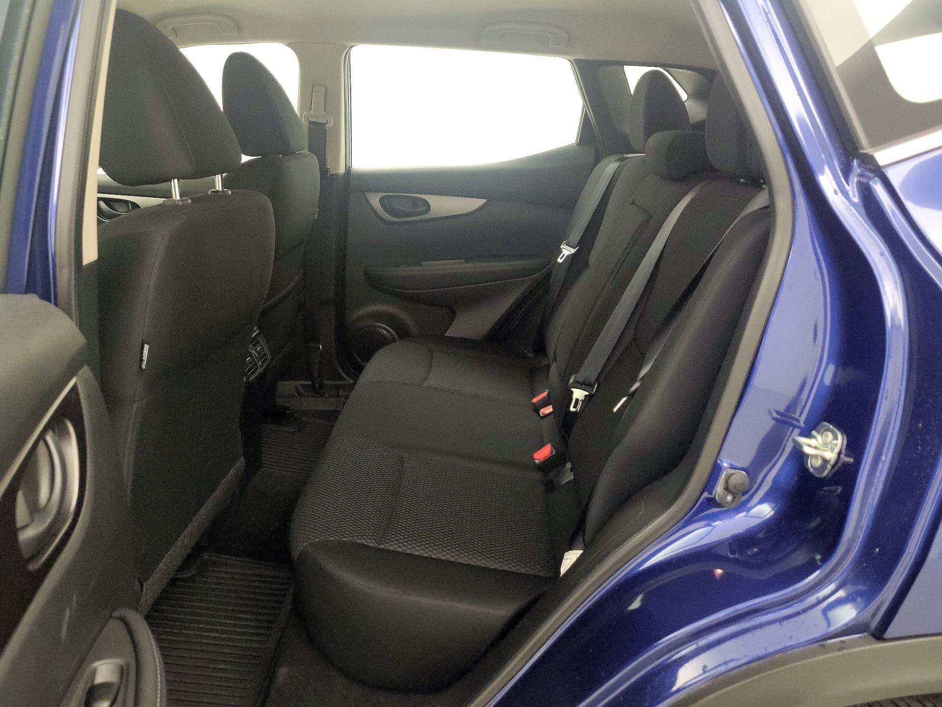 Thumbnail: 2019 Nissan Rogue Sport - 19