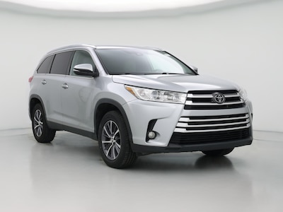 Silver 2019 Toyota Highlander XLE