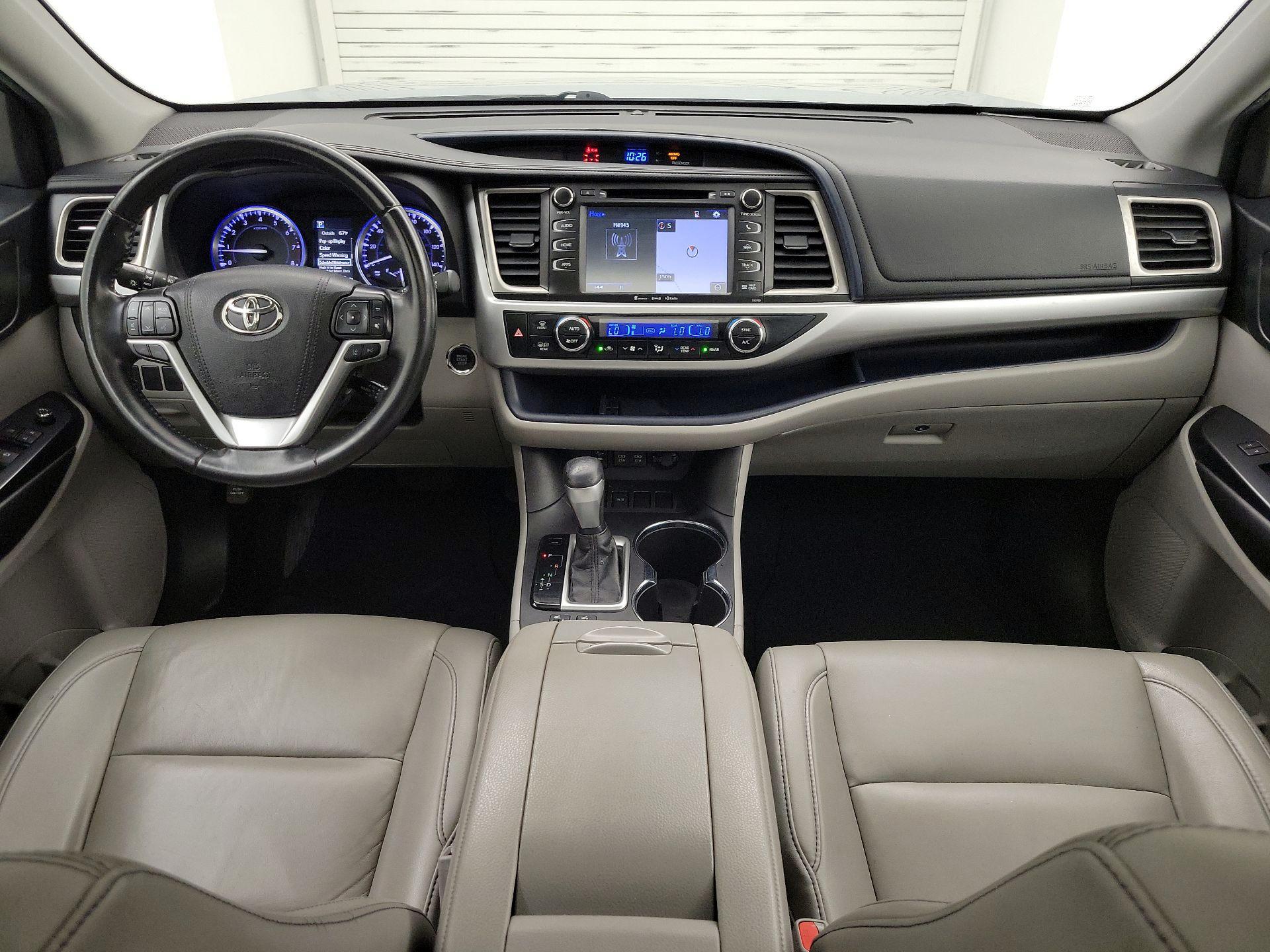 Thumbnail: 2019 Toyota Highlander - 9