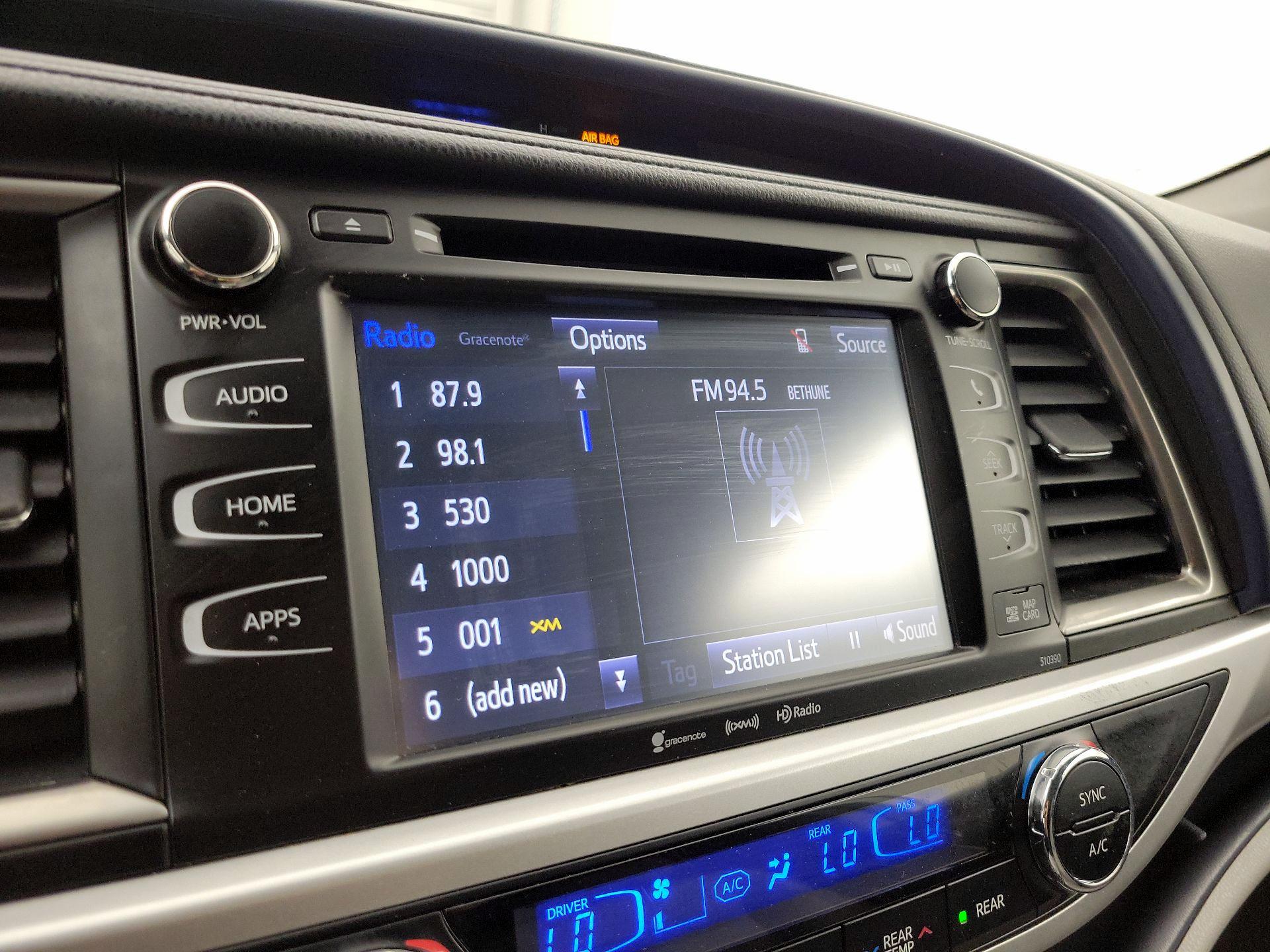 Thumbnail: 2019 Toyota Highlander - 15