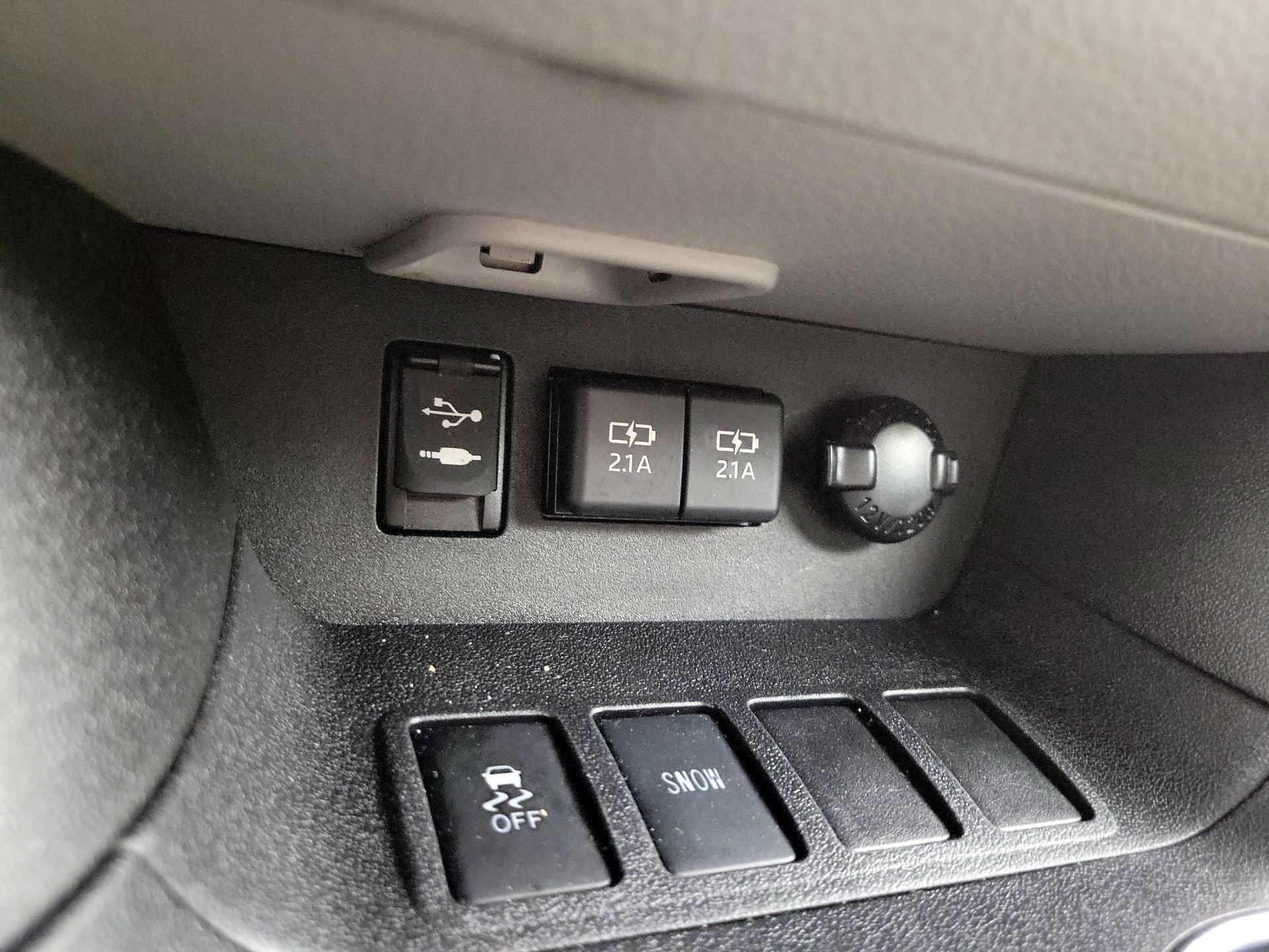 Thumbnail: 2019 Toyota Highlander - 18