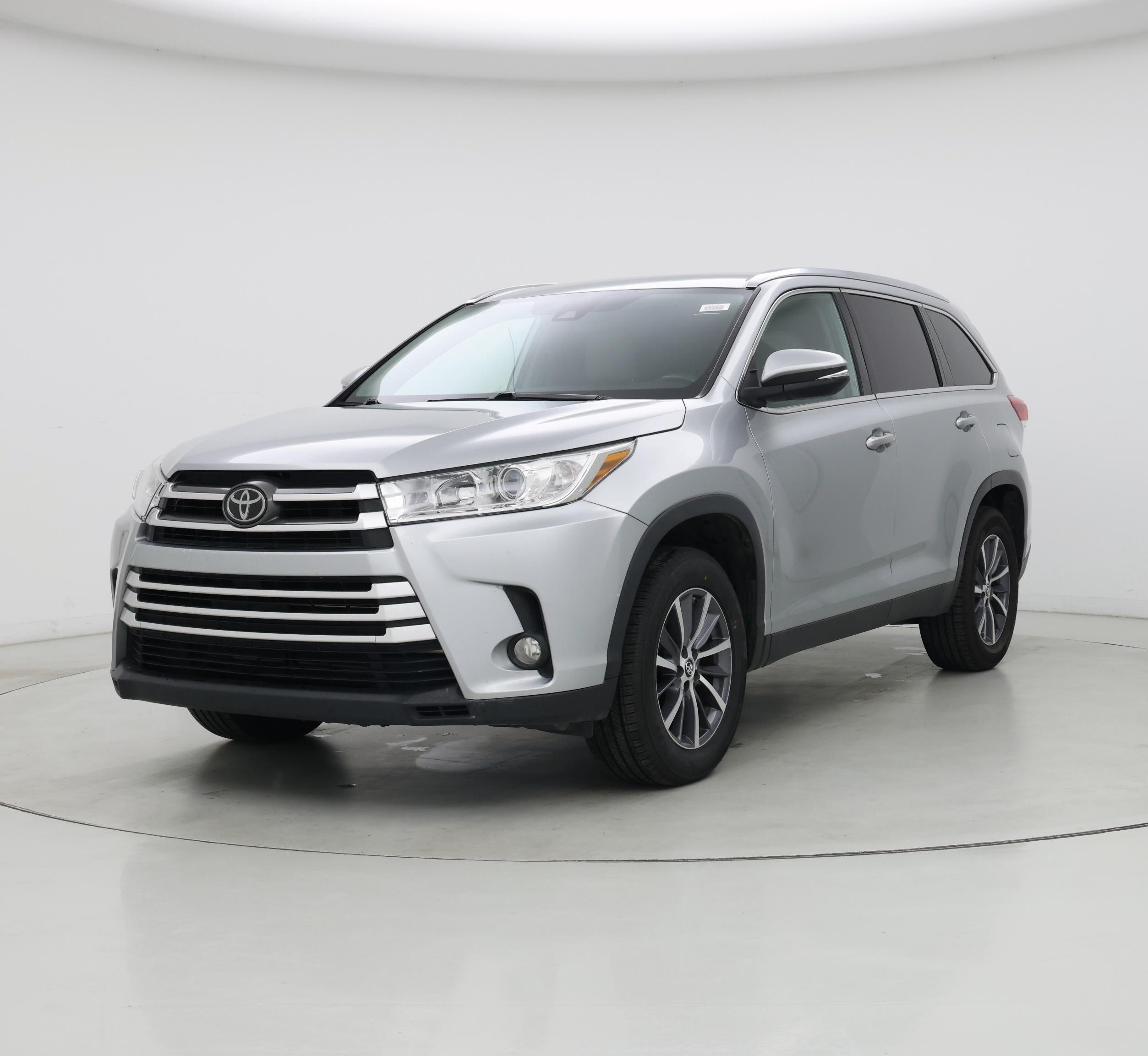 Thumbnail: 2019 Toyota Highlander - 4