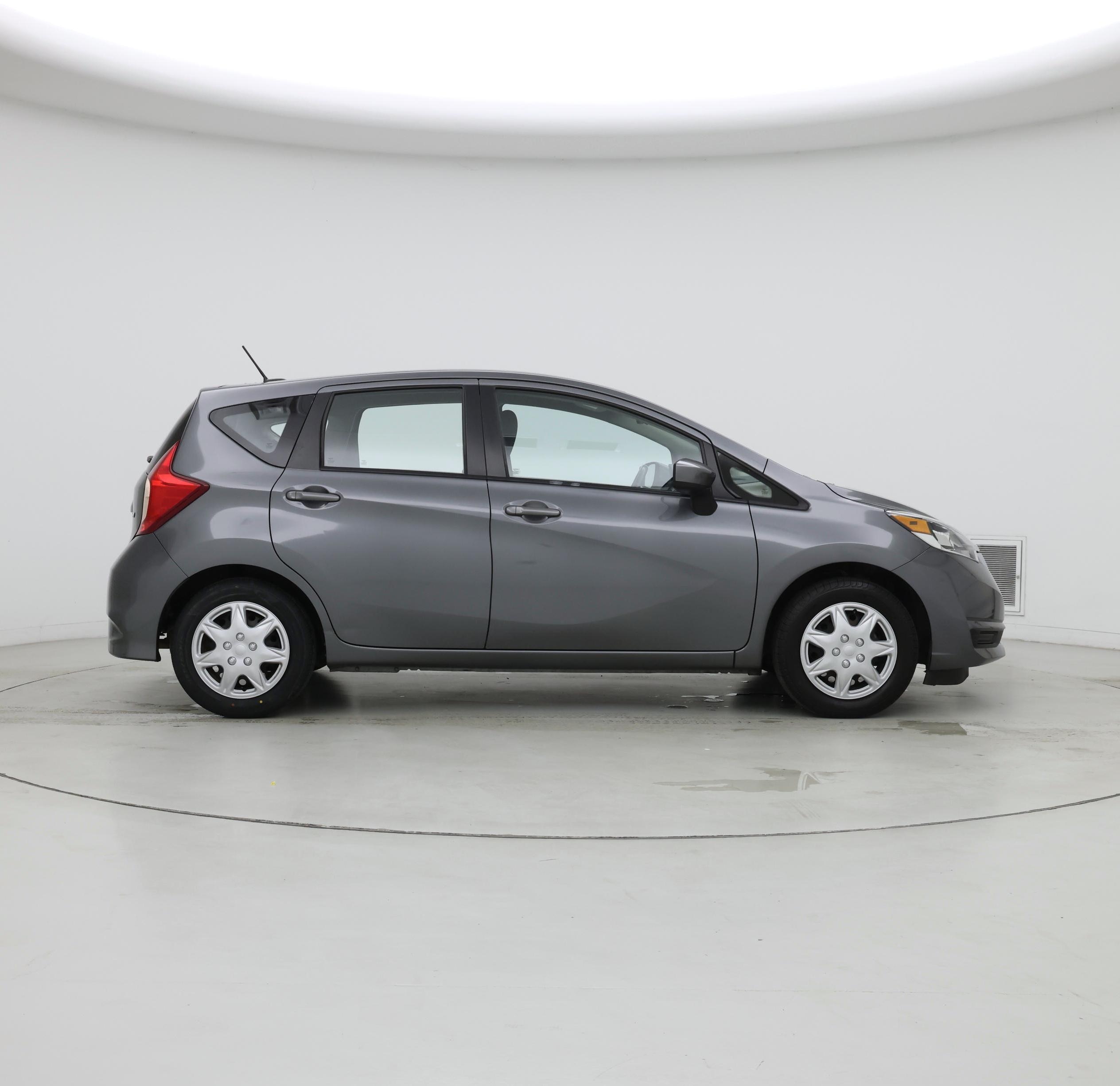 Thumbnail: 2017 Nissan Versa Note - 7